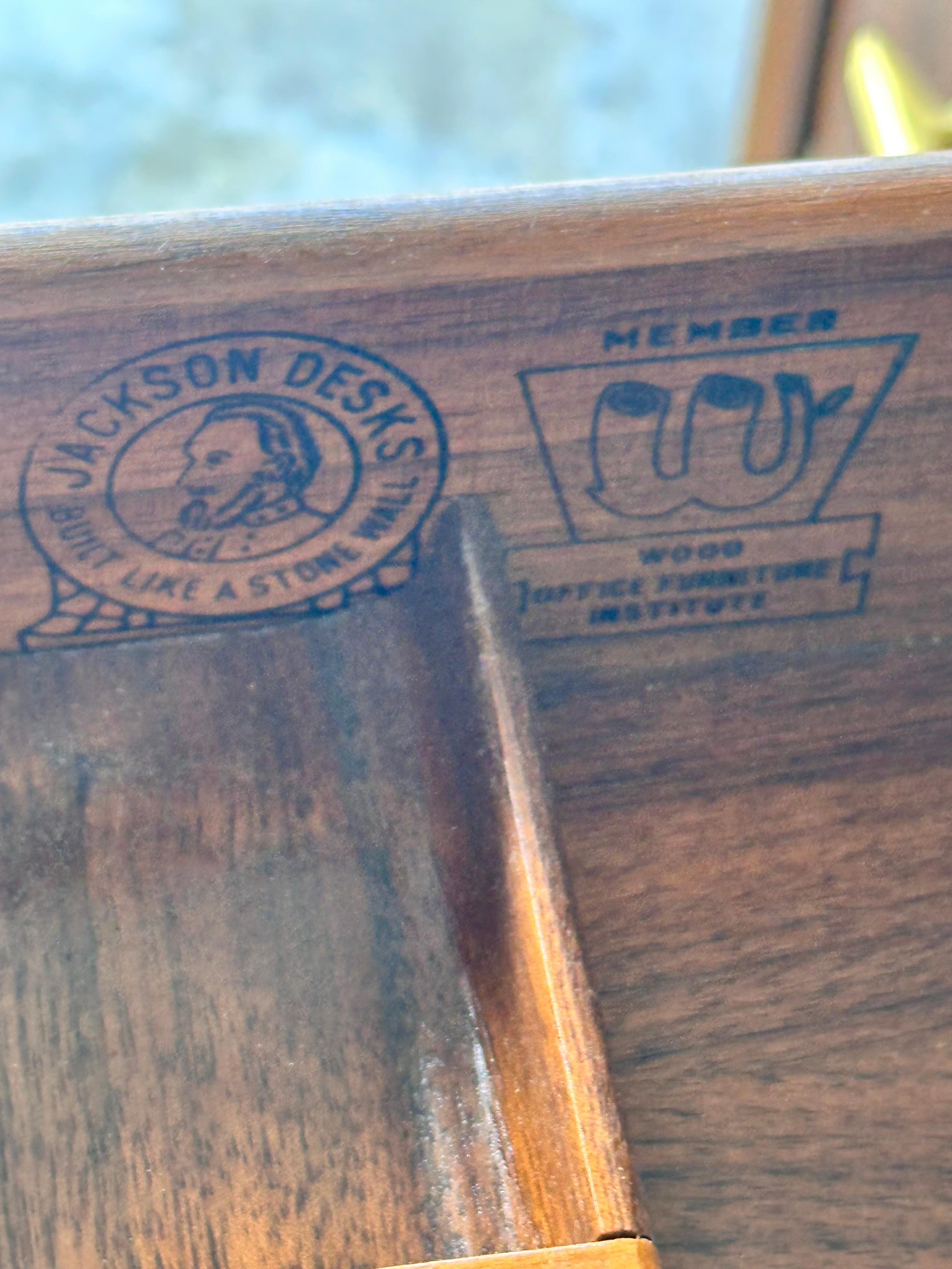 Professionally Restored Mid-Century Modern Boomerang Executive Walnut Desk For Sale 11