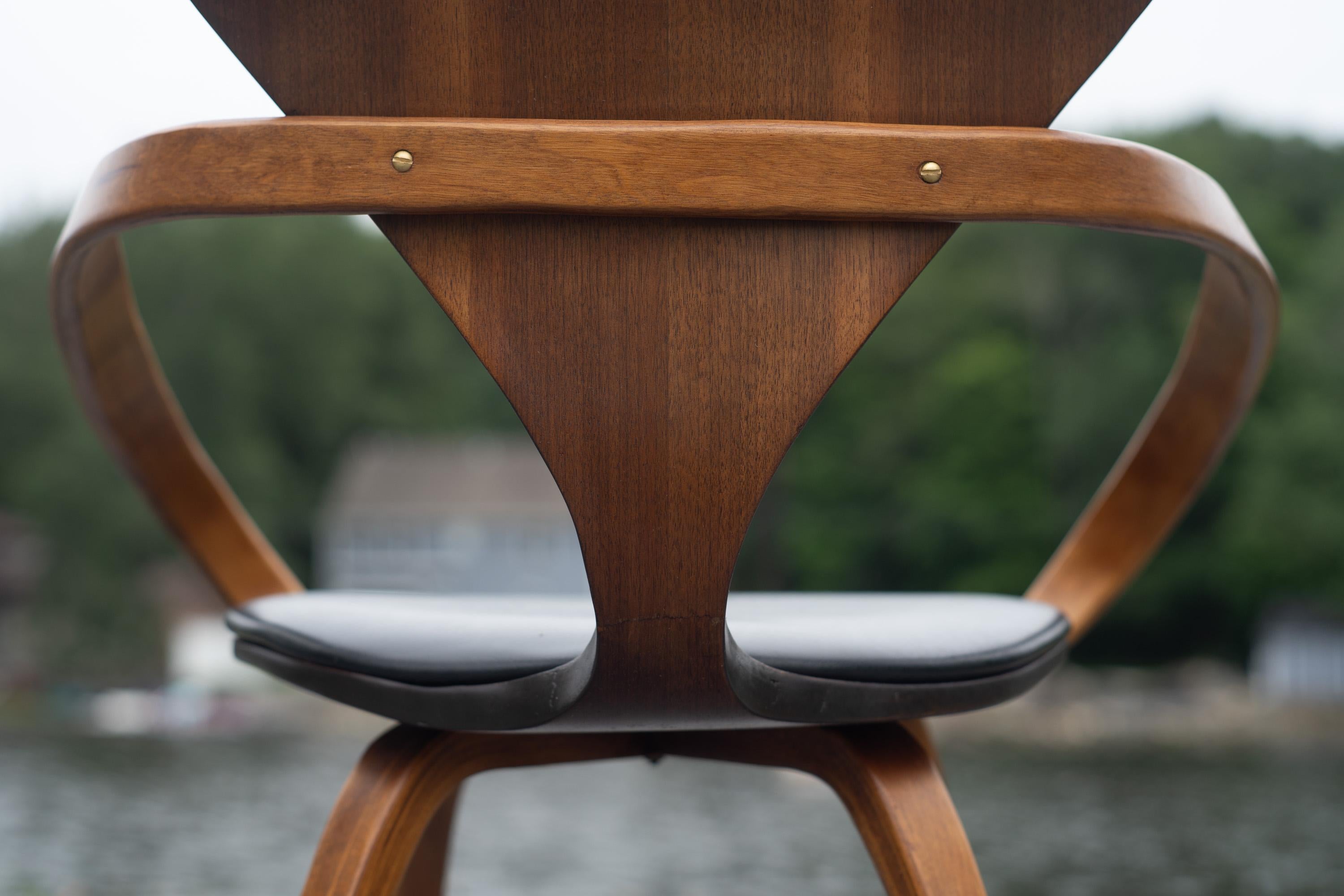 Professionally Restored Norman Cherner Plycraft Pretzel Walnut & Black Armchairs For Sale 7
