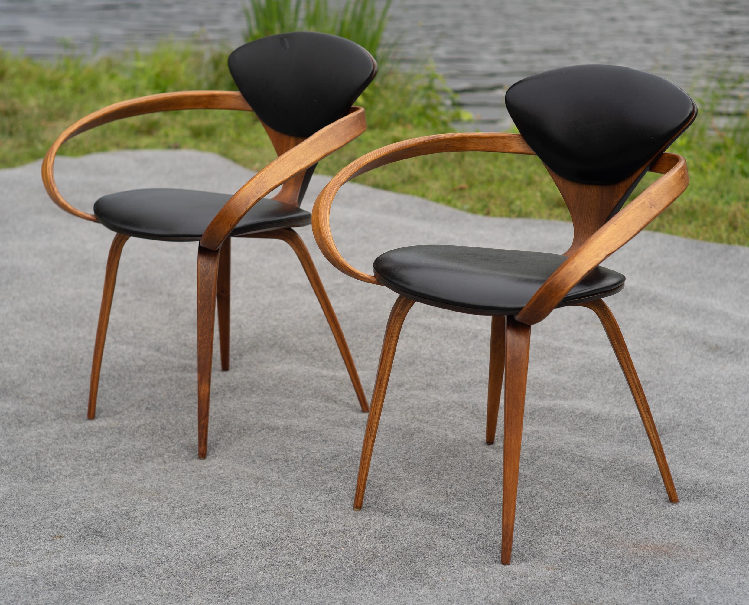 American Professionally Restored Norman Cherner Plycraft Pretzel Walnut & Black Armchairs For Sale