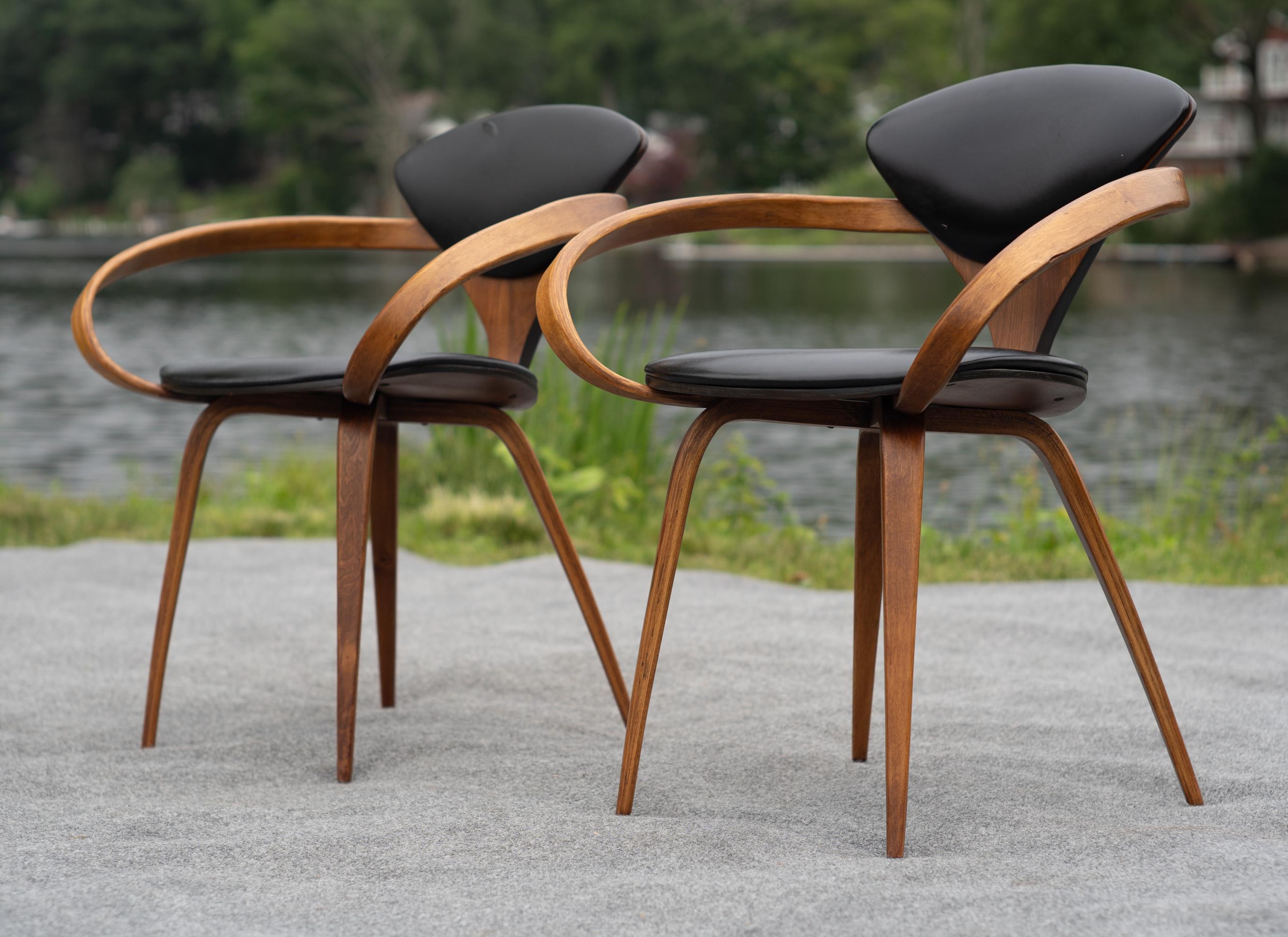 Mid-20th Century Professionally Restored Norman Cherner Plycraft Pretzel Walnut & Black Armchairs For Sale