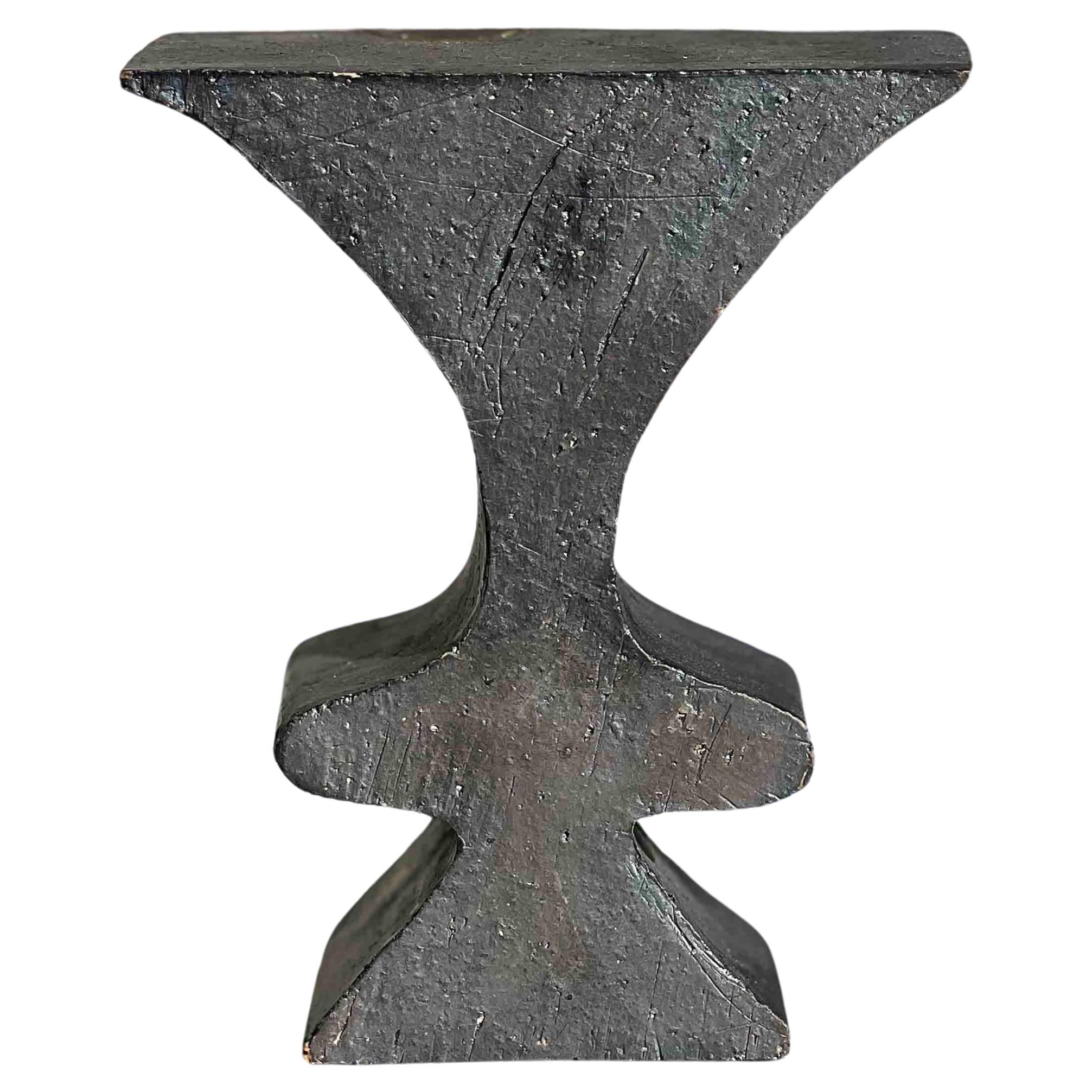 Handgefertigte „Profile-Vase“ Vase aus glasiertem Steingut