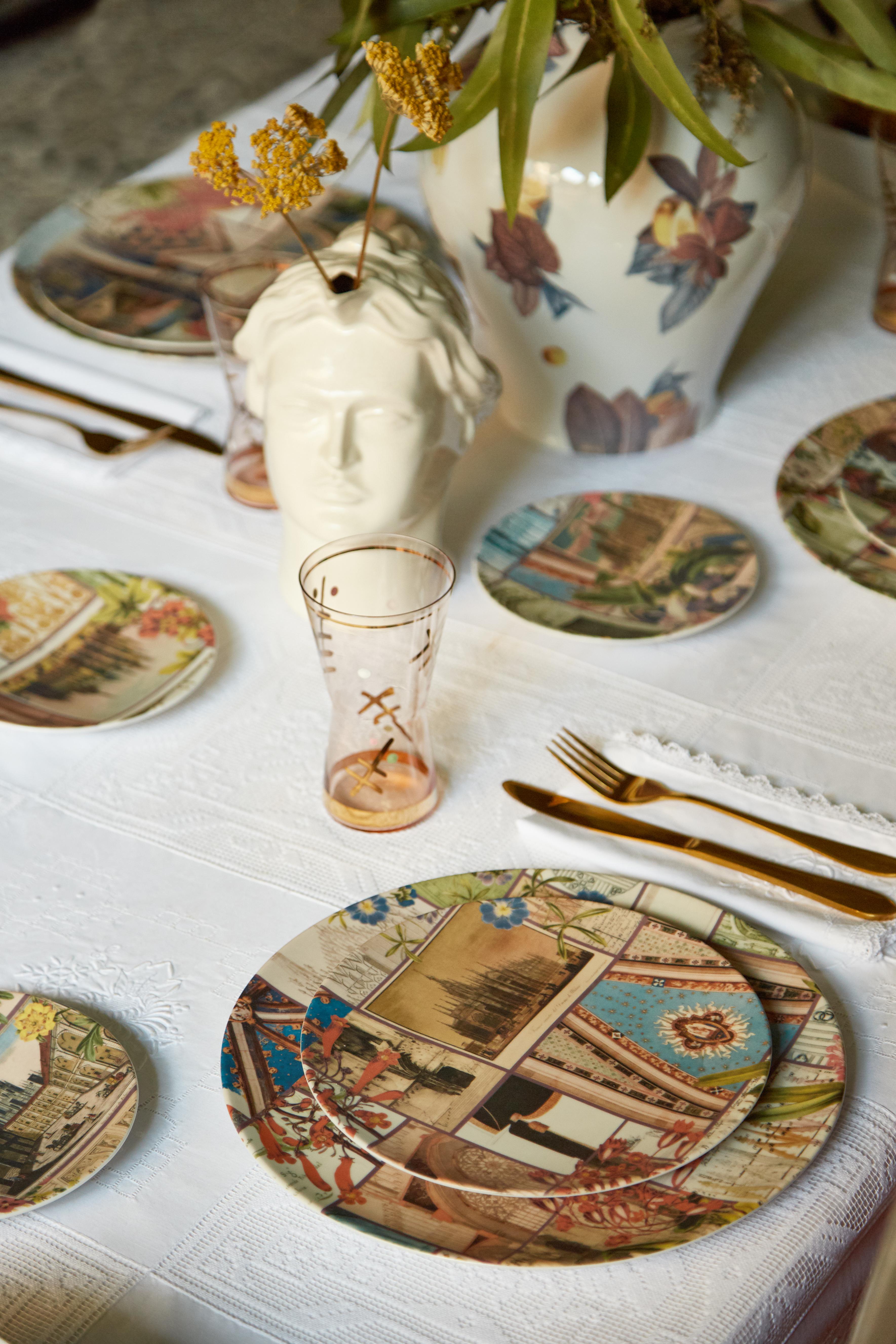 La storia Infinita, Six Contemporary Decorated Porcelain Soup Plates For Sale 6