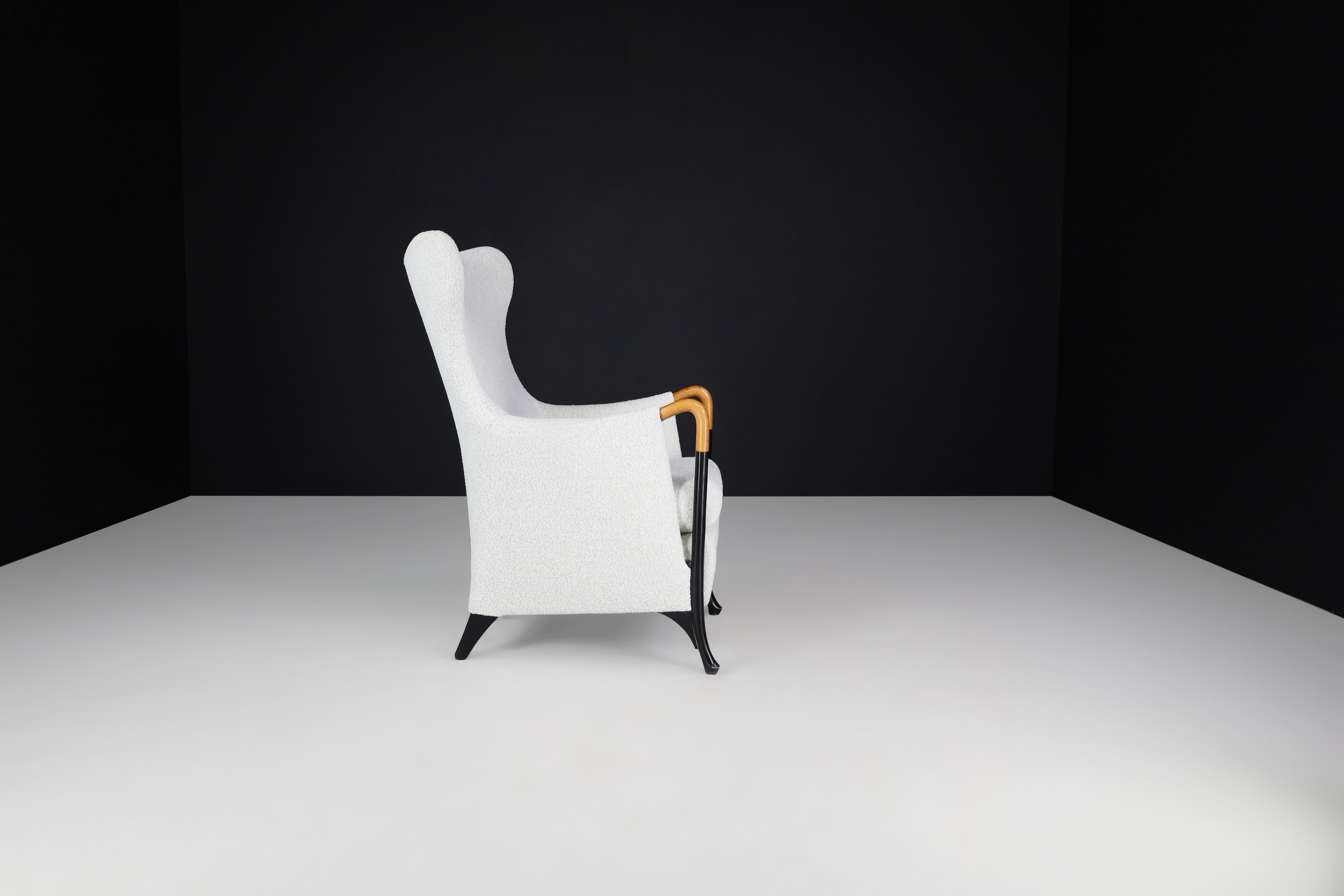 Progetti Wingback Chair by Umberto Asnago for Giorgetti in Bouclé Fabric. 1