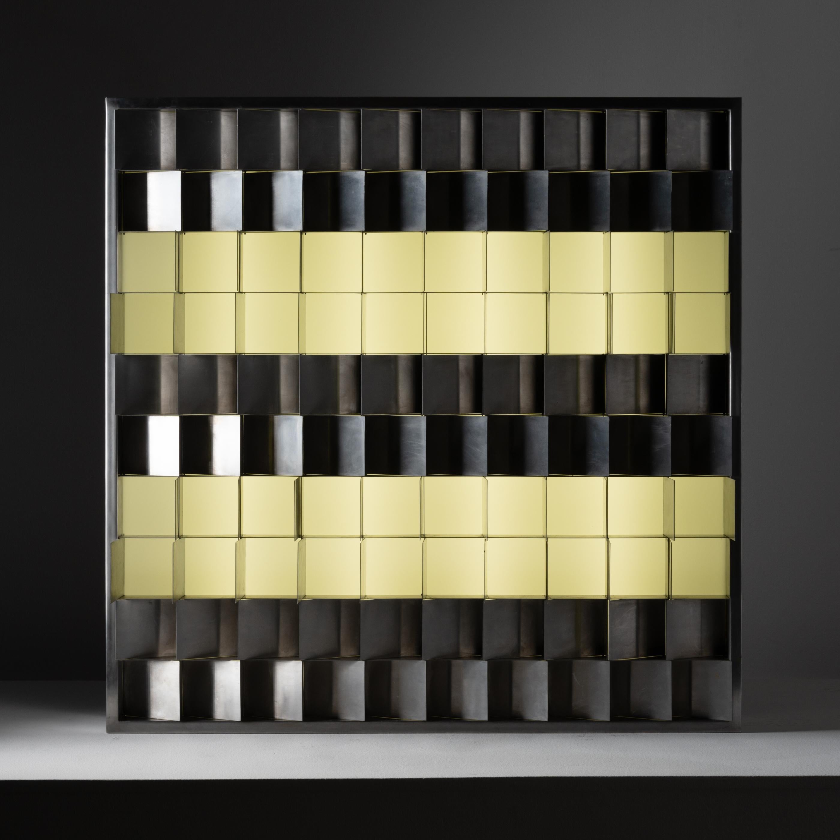‘Programma’ light by Gianfranco Fini for New Lamp. Designed and manufactured in Italy, 1970. Constructed of polished stainless steel, with acrylic light box display, and modular stainless steel panels designed to filtrate light intensity to desired