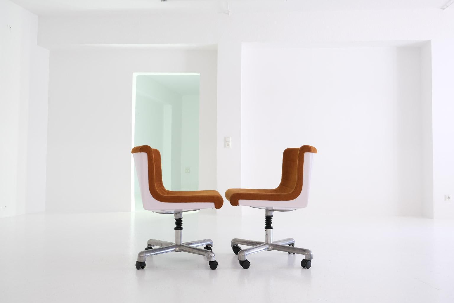Progress Dreh-Bürostühle von Hans von Klier & Ettore Sottsass für Poltronova (Italienisch) im Angebot
