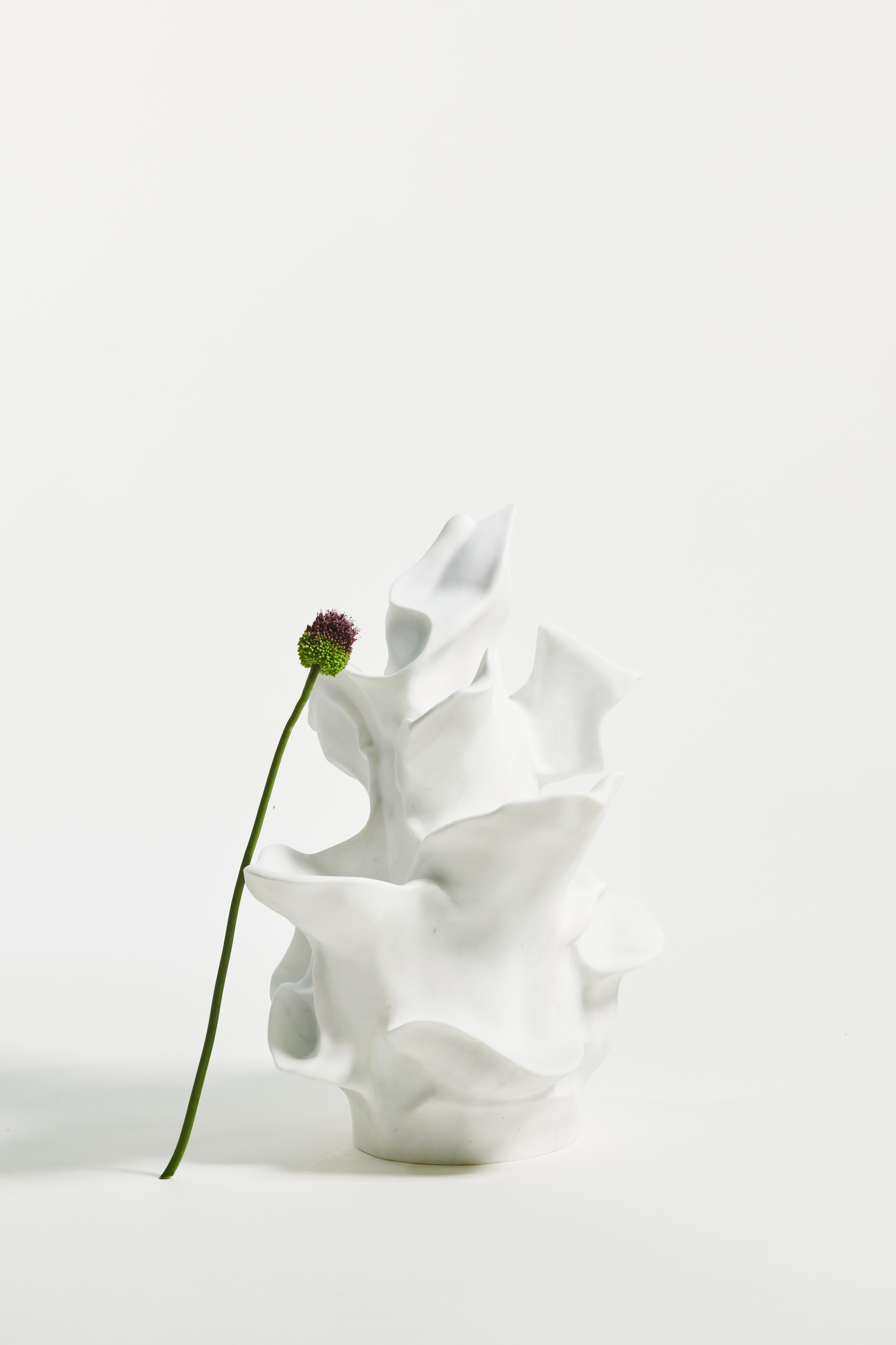 Marmo statuario PROGETTO MATERIA: Scultura Cappuccino di Andrés Reisinger in vendita