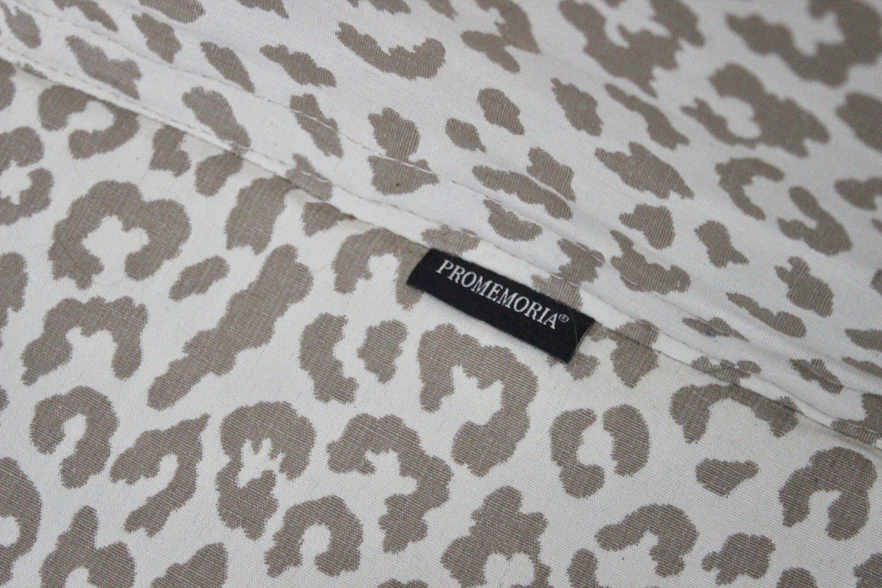 Promemoria “Wanda” 2.5-Seat Sofa in Leopard-Print Fabric For Sale 4