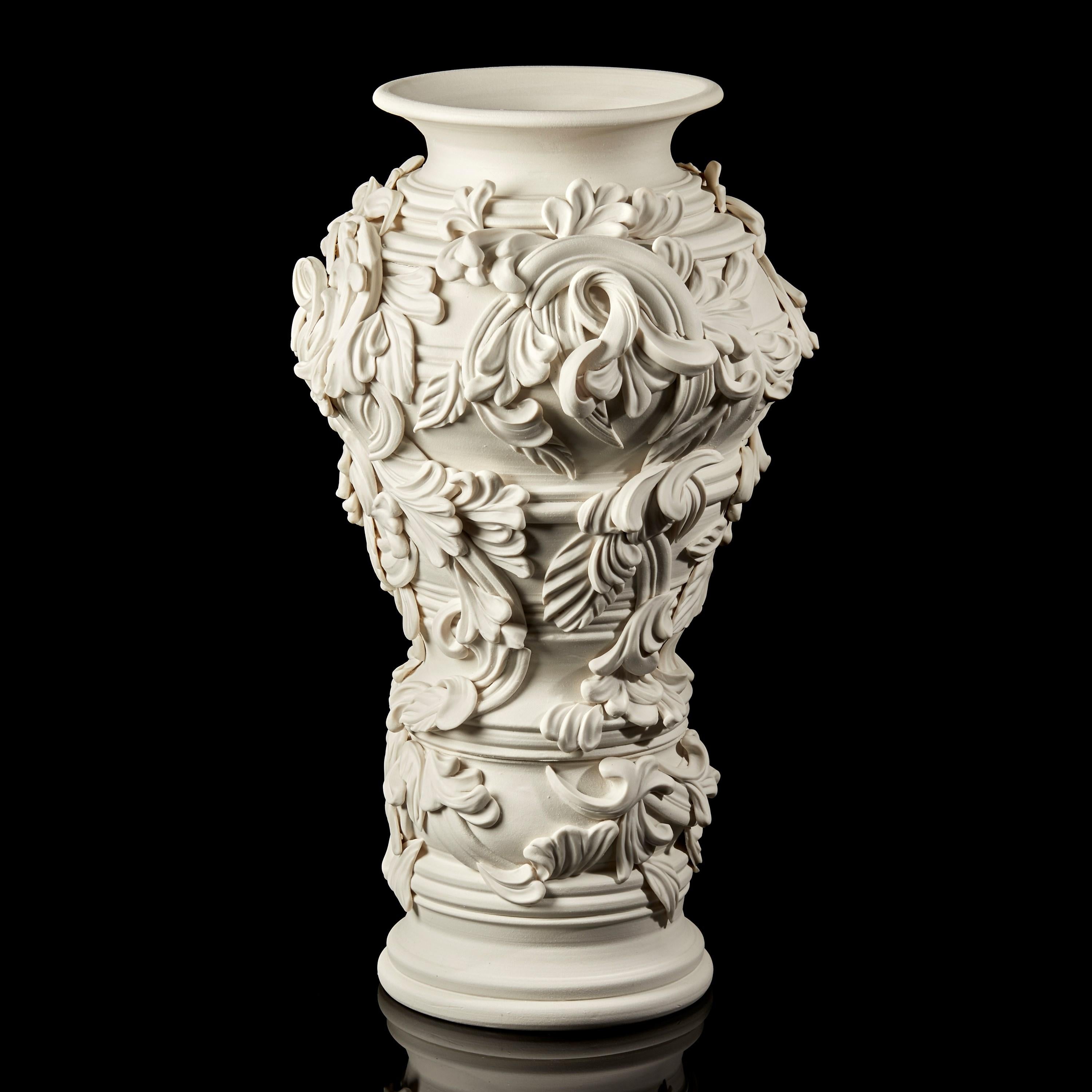 Promenade V, a Unique Ceramic Sculptural Tall Vase in Porcelain by Jo Taylor In New Condition For Sale In London, GB