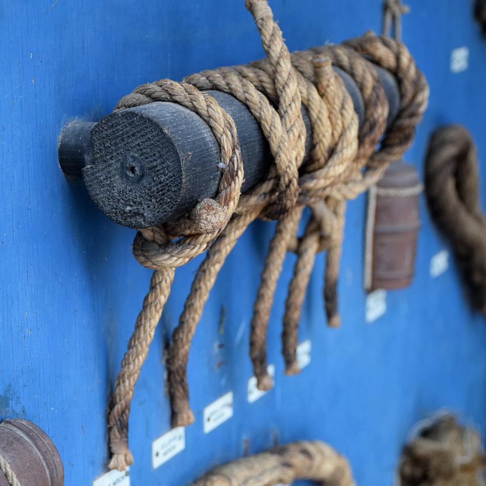 British Promotional English Rope Works Sailors Nautical Knot Display