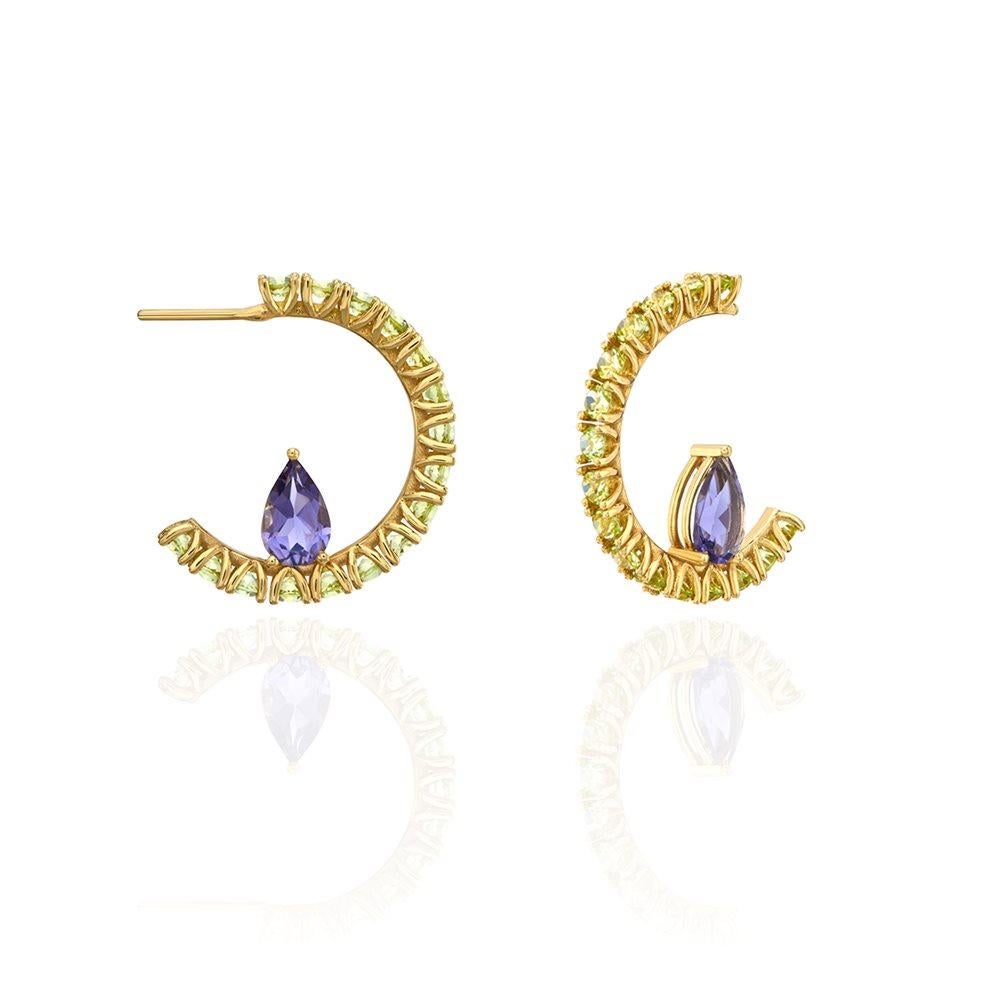 Women's Prong Hoop Earrings in 18kt Yellow Gold with Iolite and Peridot in Stock For Sale