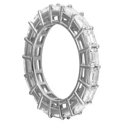 Anillo de eternidad con diamantes talla baguette engastados en oro blanco de 14 quilates 2,44 ctw ZA 4,5