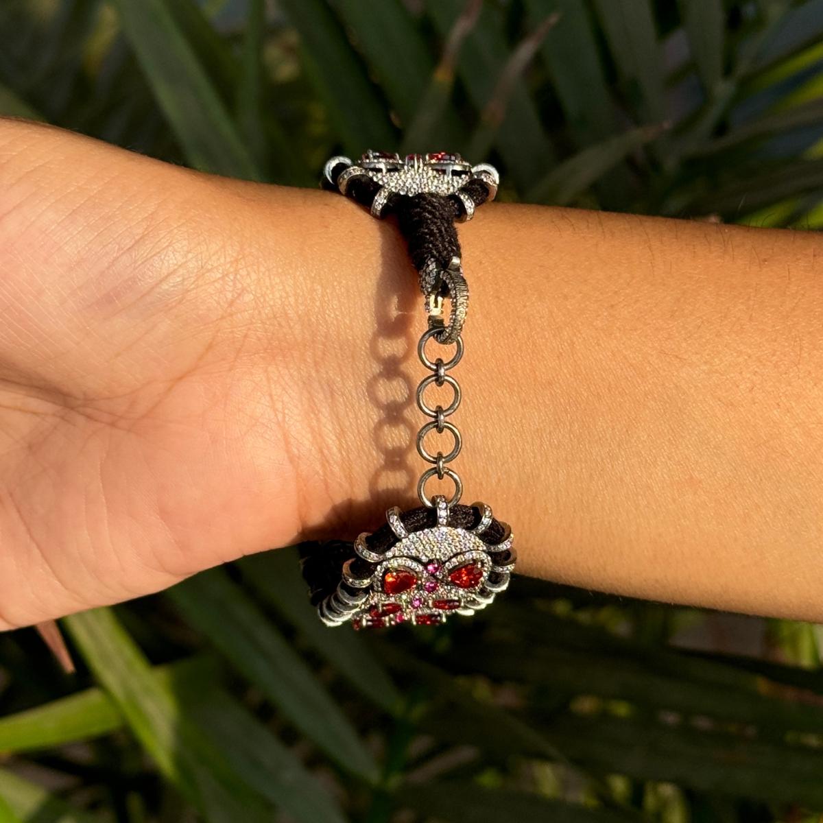 Women's Prong Set Unique Cubic Zirconia Macrame Thread Bracelet for Gifts in 925 Silver For Sale
