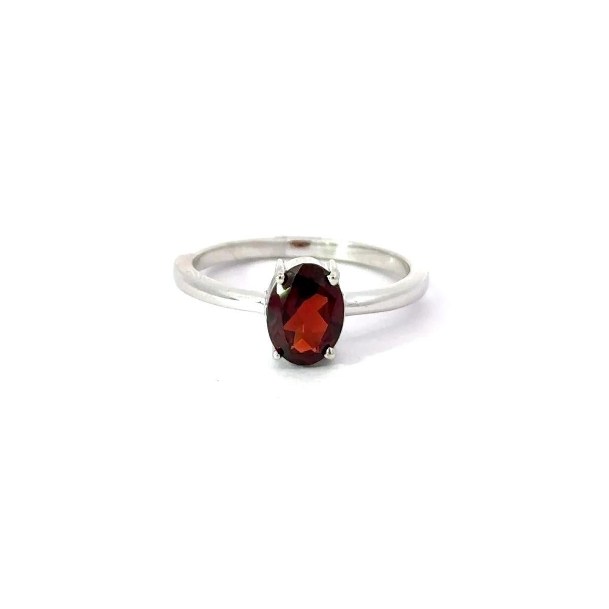 Im Angebot: Tiefroter Granat-Ring mit Single Stone aus 925er Sterling Silber in Zackenform () 6