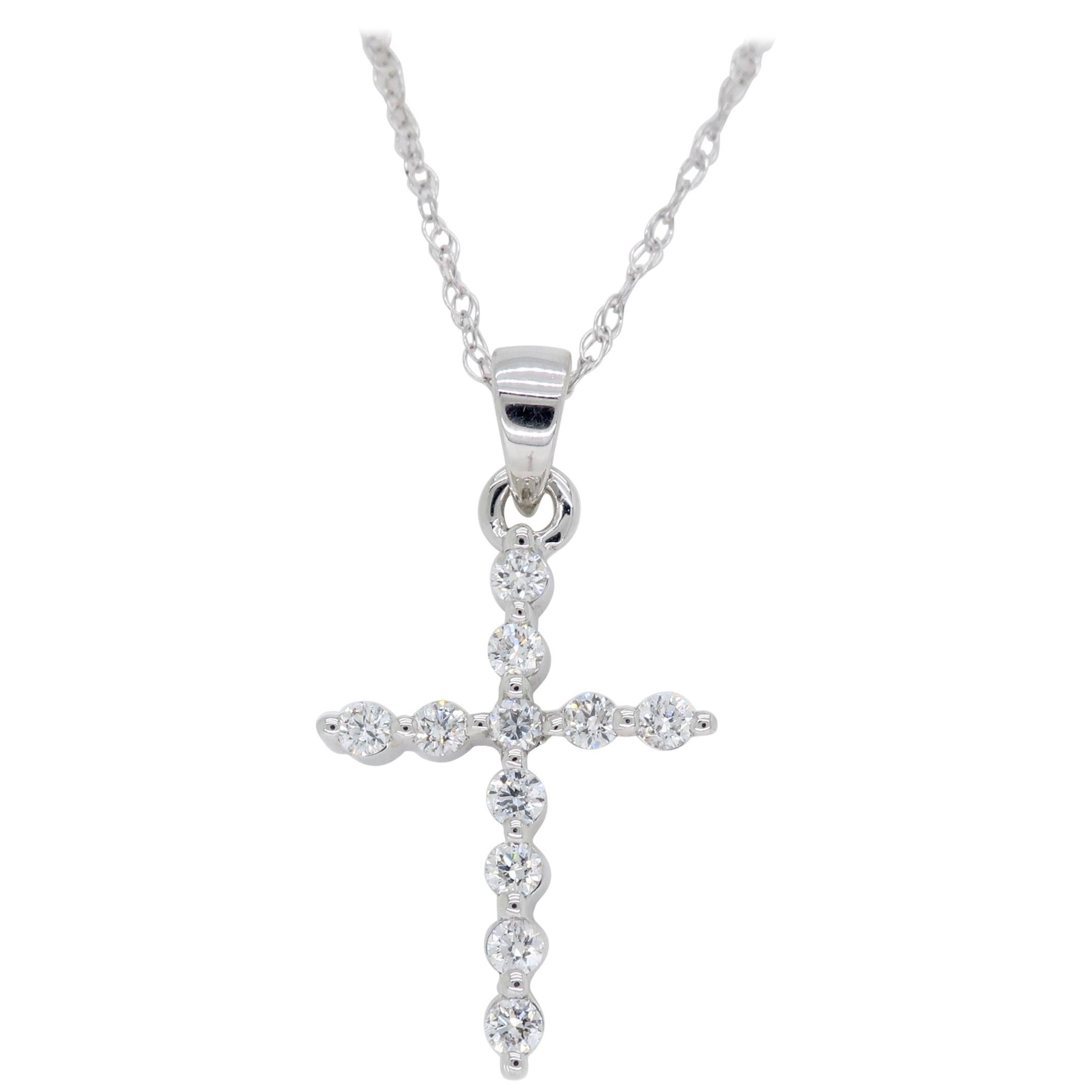 Diamond Set Cross Pendant For Sale at 1stDibs