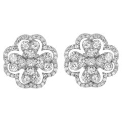 Orecchini a perno con diamanti taglio rotondo incastonati in oro bianco 14K 2,57Cttw