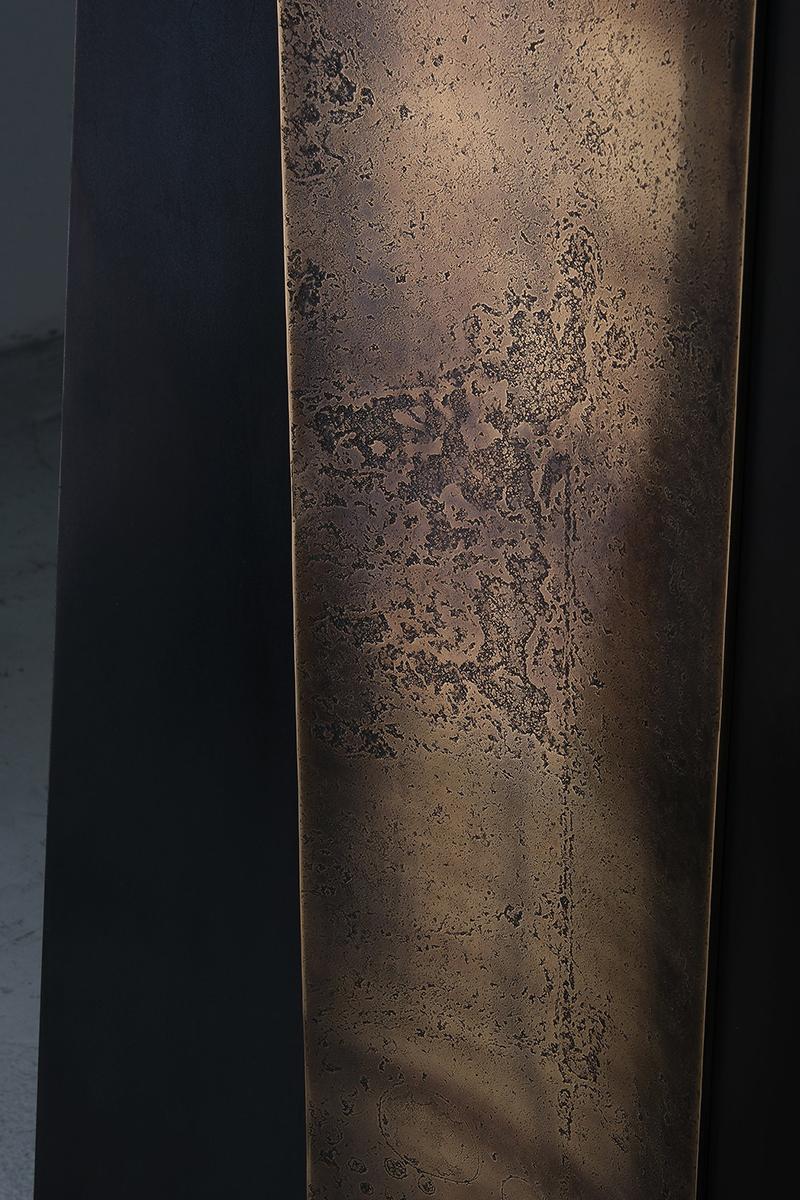 Propeller Console Table — Steel & Brass Base — Bullnosed Oak Top In New Condition For Sale In Washington, GB