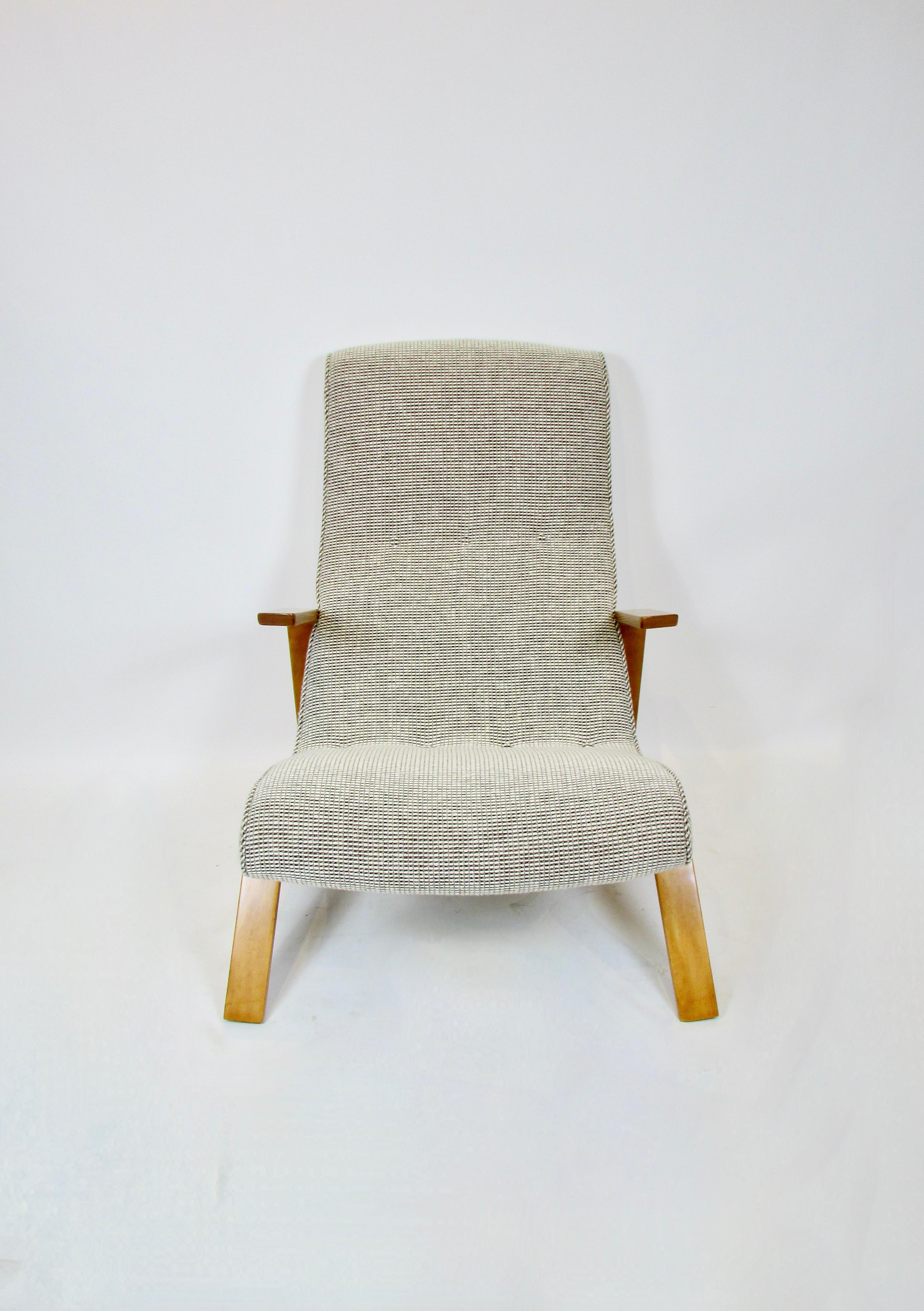 Properly Restored Early Production Eero Saarinen Grasshopper Chair for Knoll For Sale 4