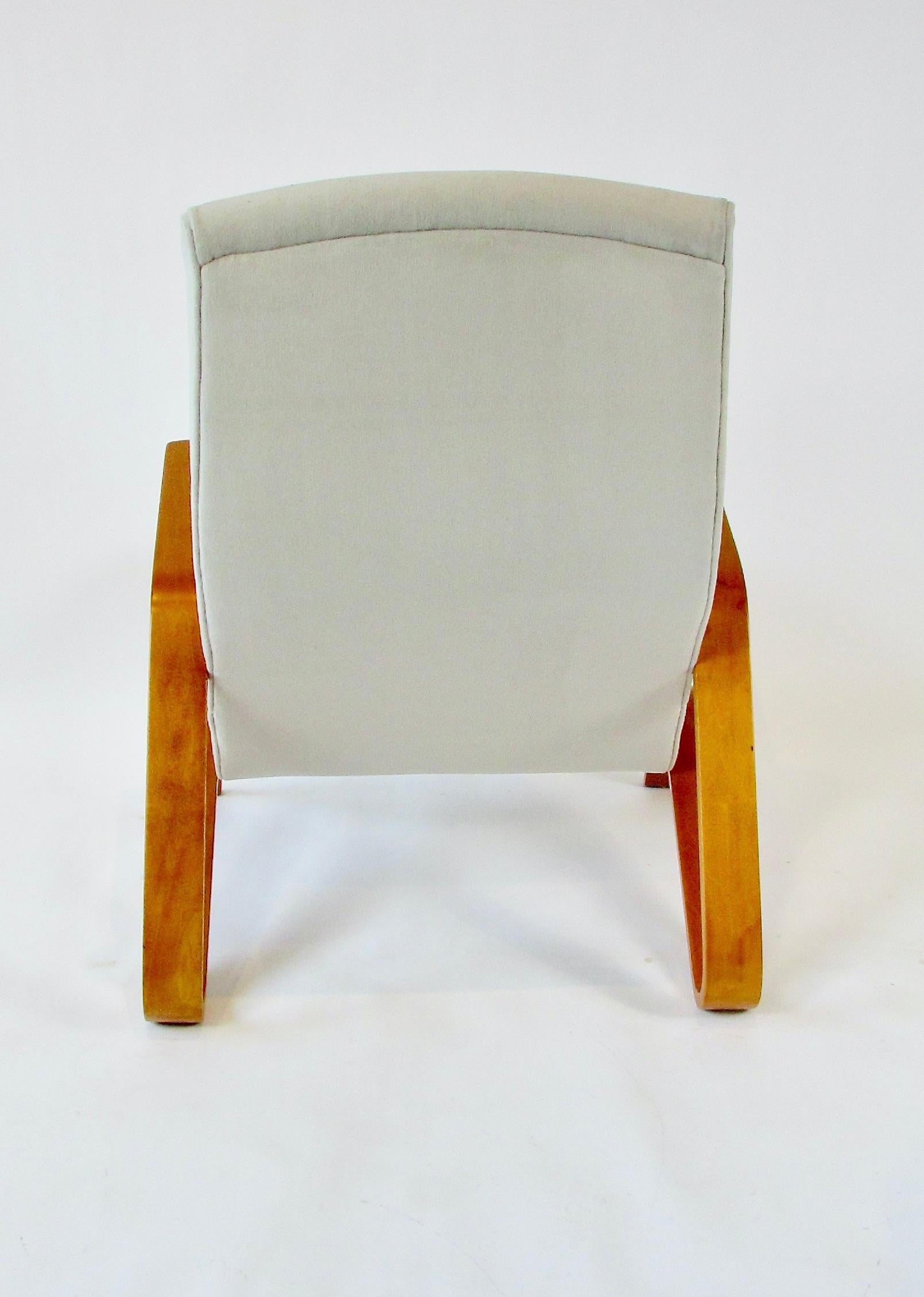 Properly Restored Early Production Eero Saarinen Grasshopper Chair for Knoll For Sale 6