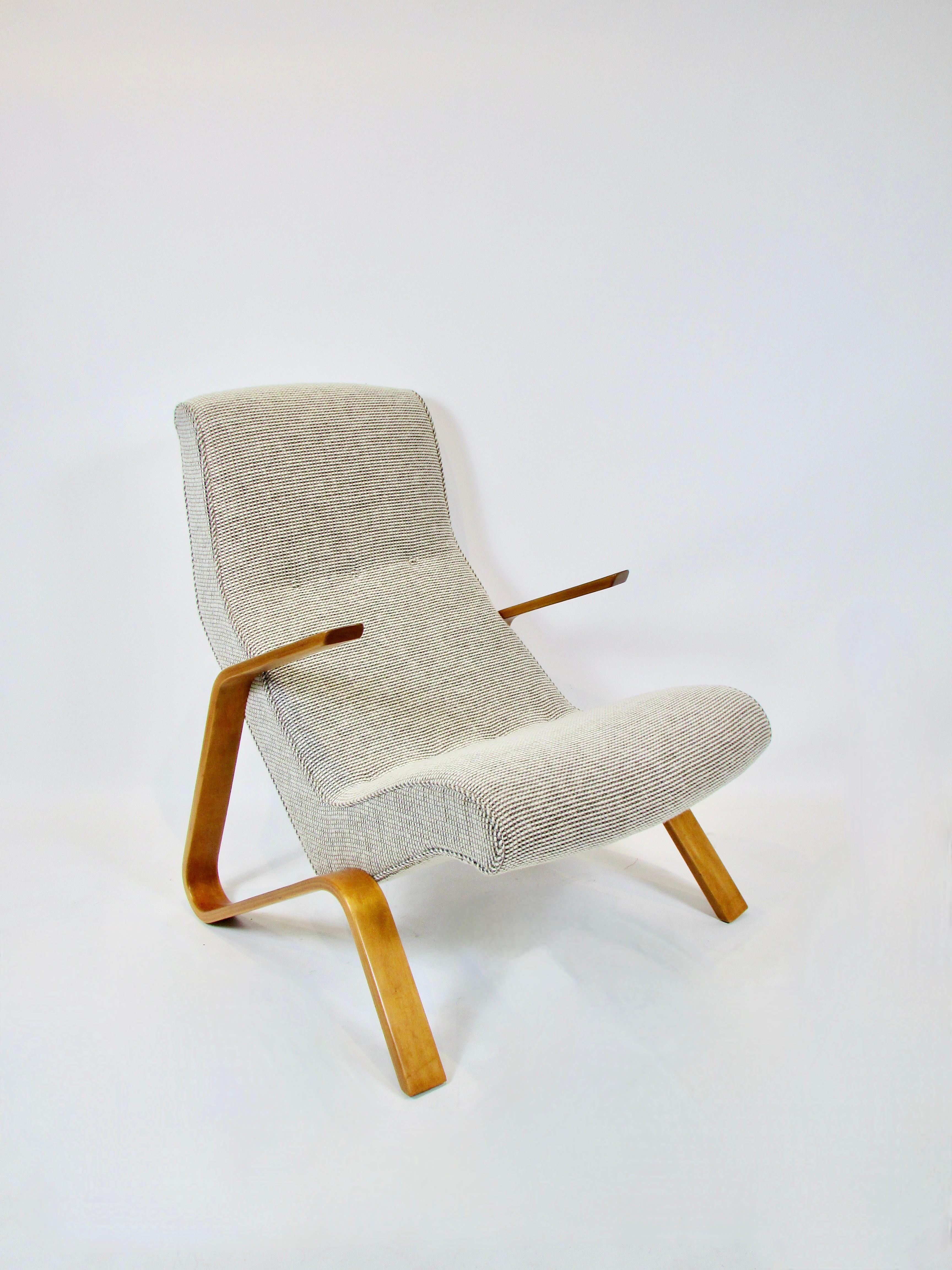 American Properly Restored Early Production Eero Saarinen Grasshopper Chair for Knoll For Sale