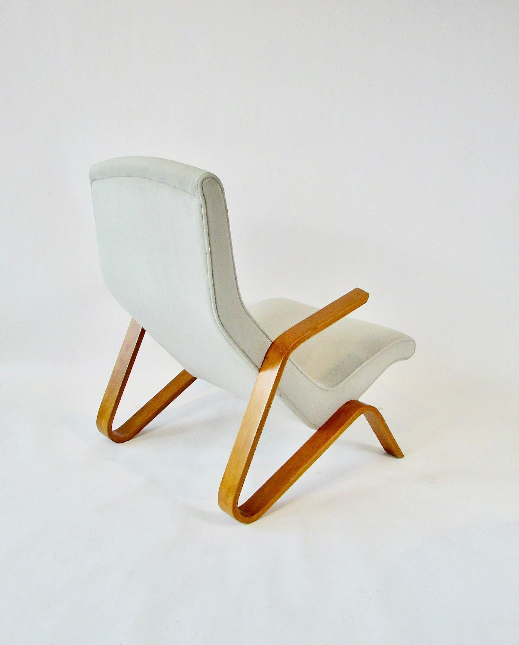 Ursprünglich restaurierter Grasshopper-Stuhl aus der frühen Produktion von Eero Saarinen für Knoll (Stoff) im Angebot
