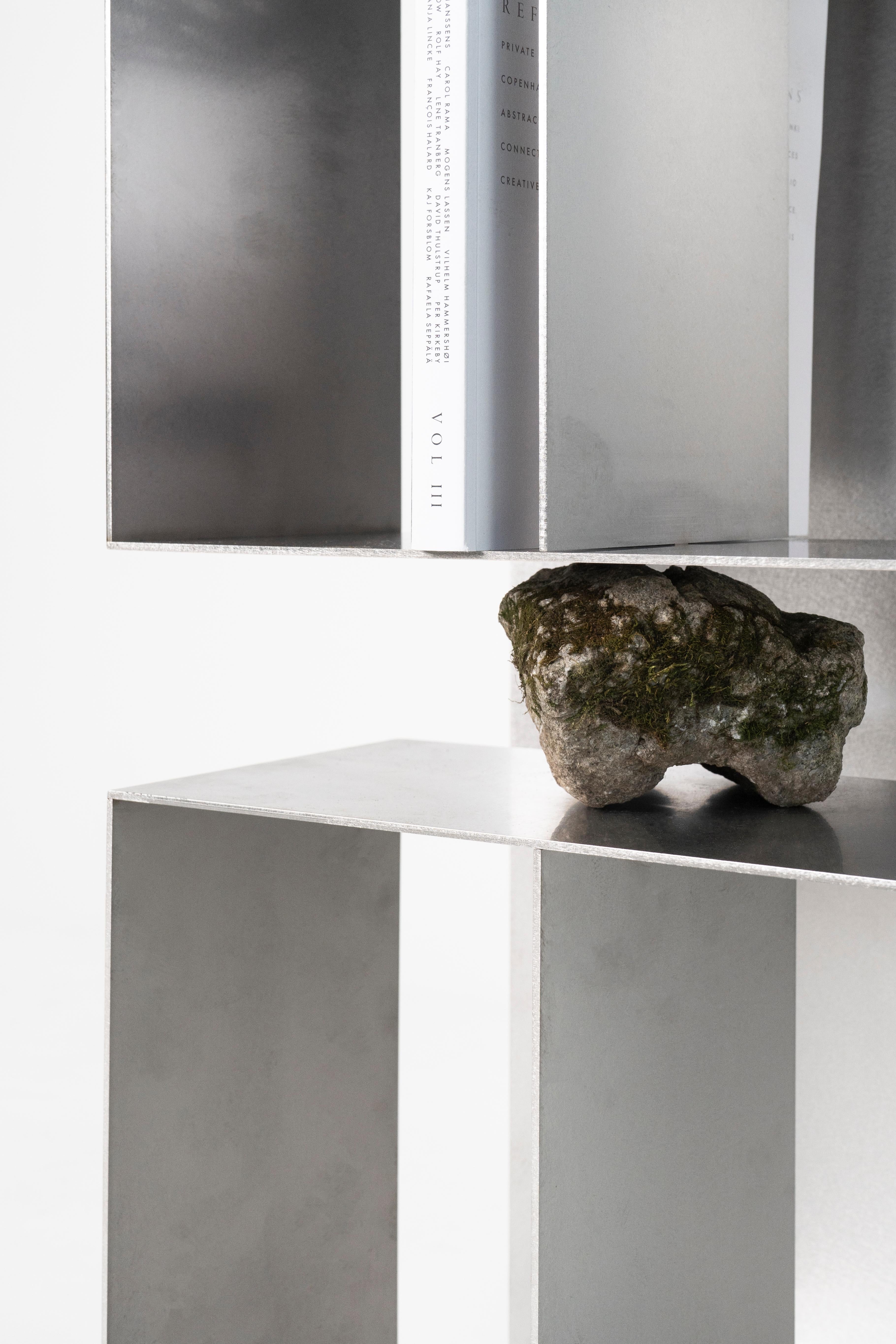 Proportions of Stone Shelf by Lee Sisan In New Condition In Geneve, CH