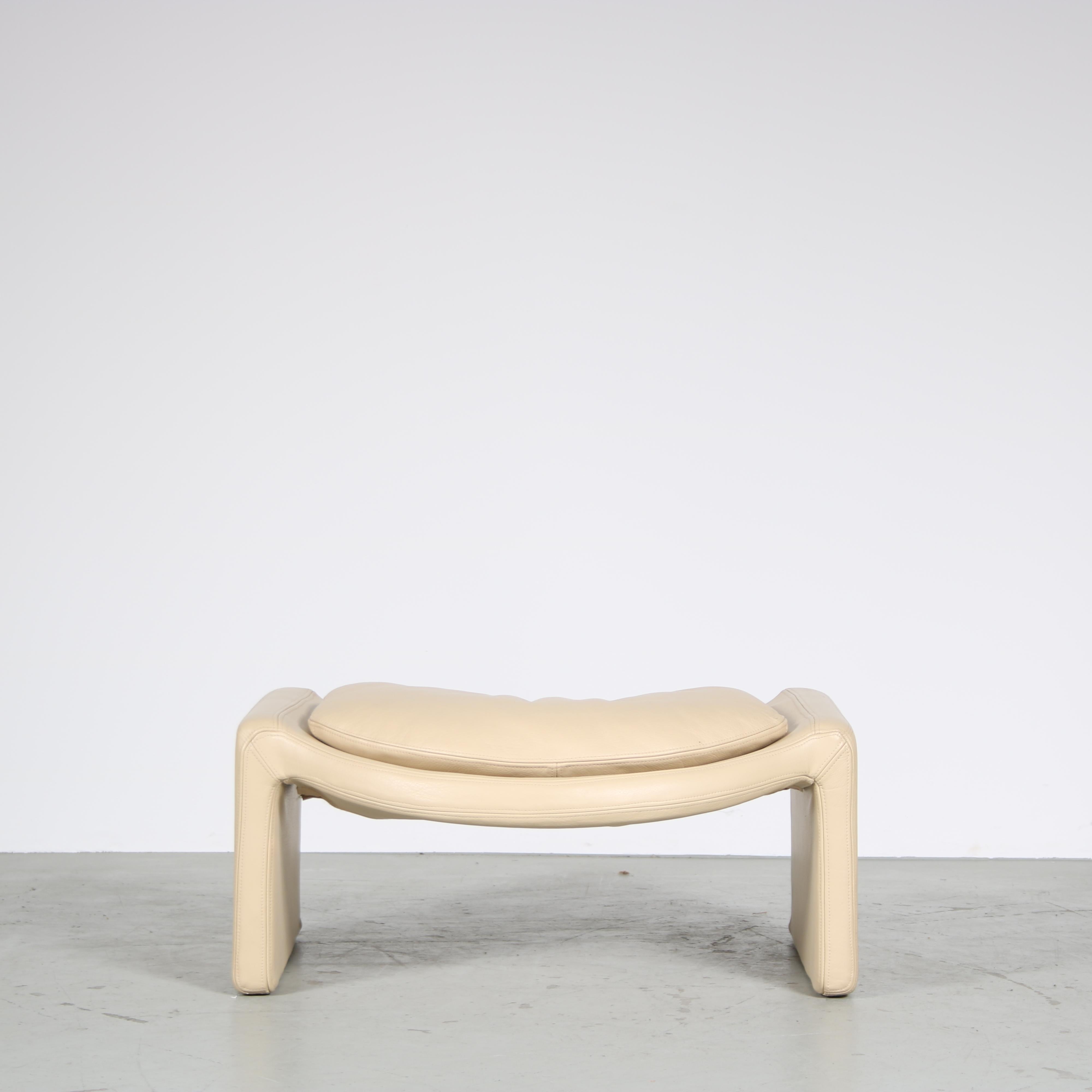 “Proposals” Chair with Ottoman by Vittorio Introini for Saporiti, Italy 1970 10