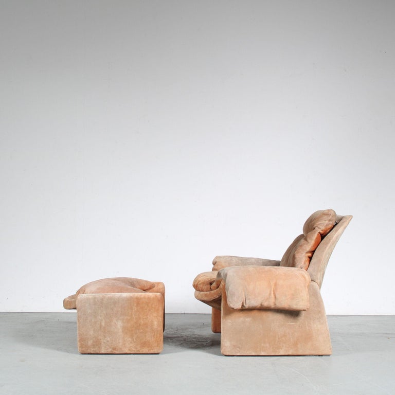 Italian “Proposals” Chair with Ottoman by Vittorio Introini for Saporiti, Italy 1970 For Sale