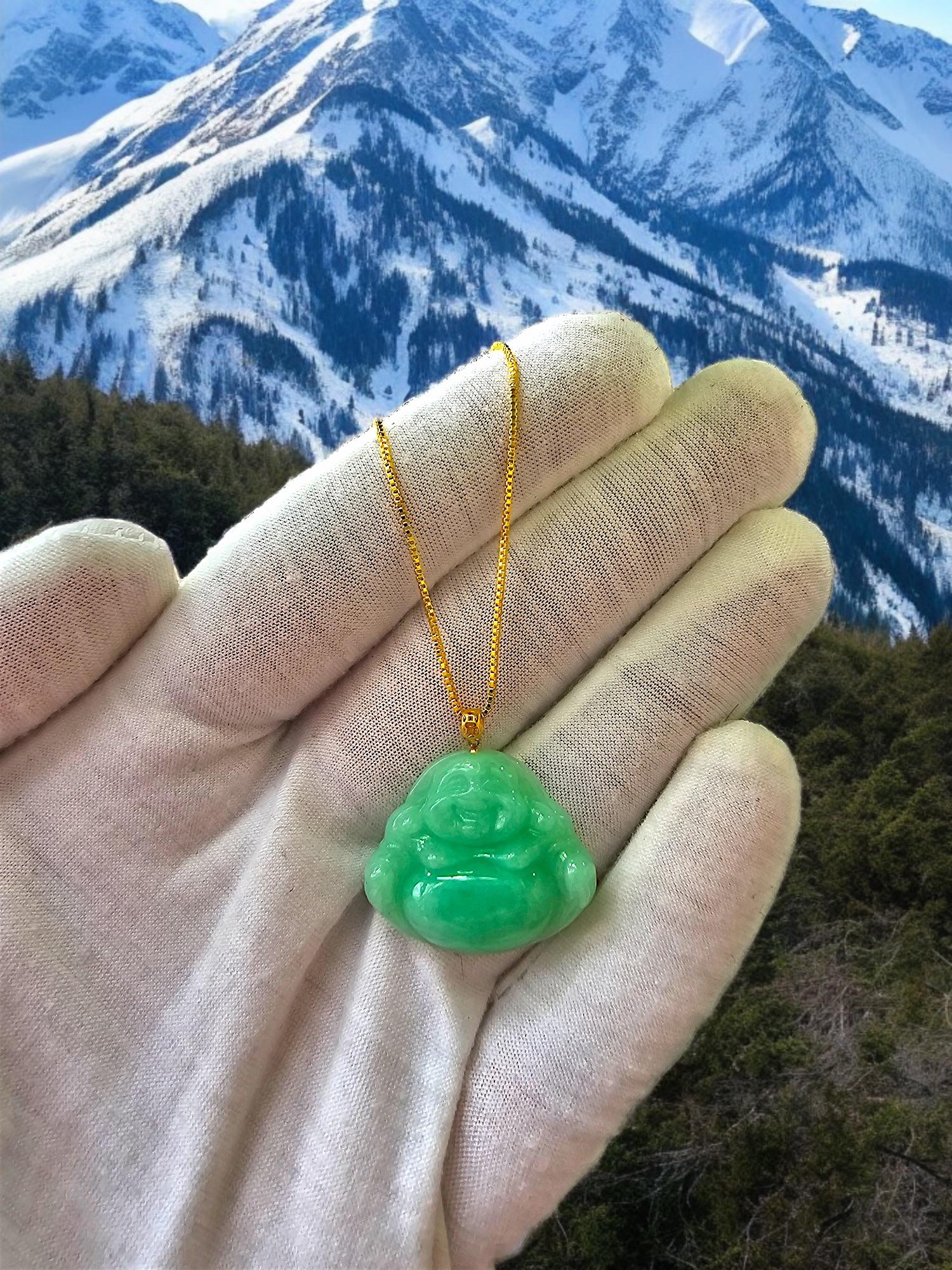 Women's or Men's Prosperous Laughing Buddha Burmese A-Jadeite Pendant (with 18K Yellow Gold) For Sale