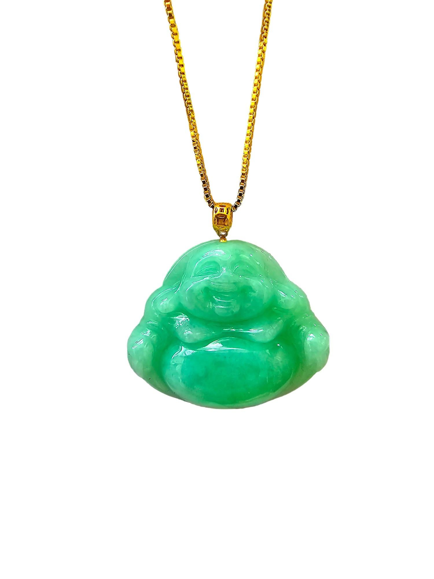 Prosperous Laughing Buddha Burmese A-Jadeite Pendant (with 18K Yellow Gold) For Sale 3