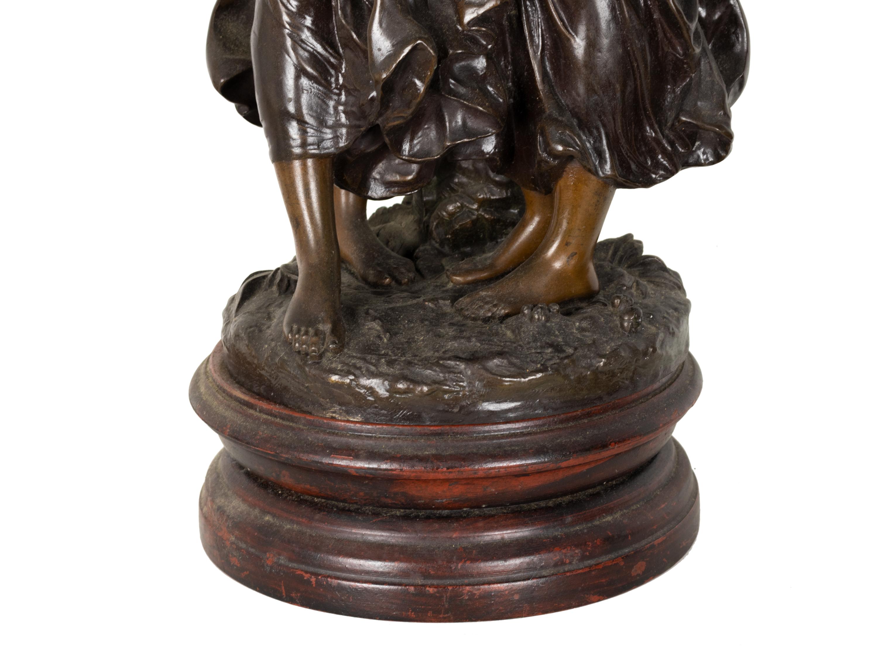 Protection Bronze Sculpture by Francois Moreau, 19th Century In Good Condition For Sale In Lisbon, PT