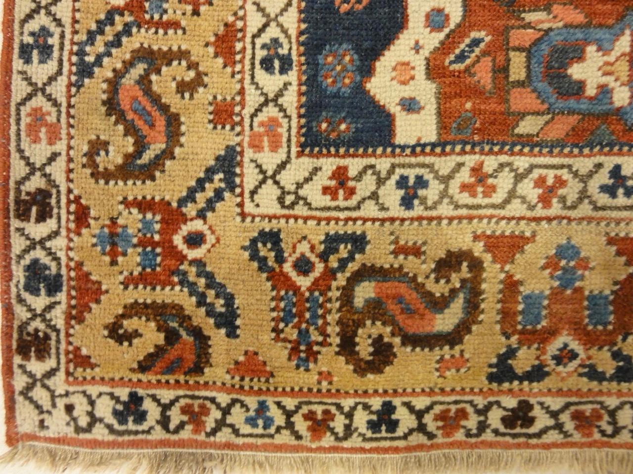 Tribale Proto-curdo persiano nord-occidentale Circa 1700 in vendita