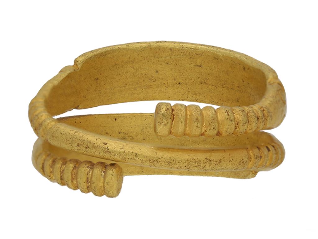 Women's or Men's Proto-Viking Gold Zoomorphic Ring, circa 3rd Century AD For Sale