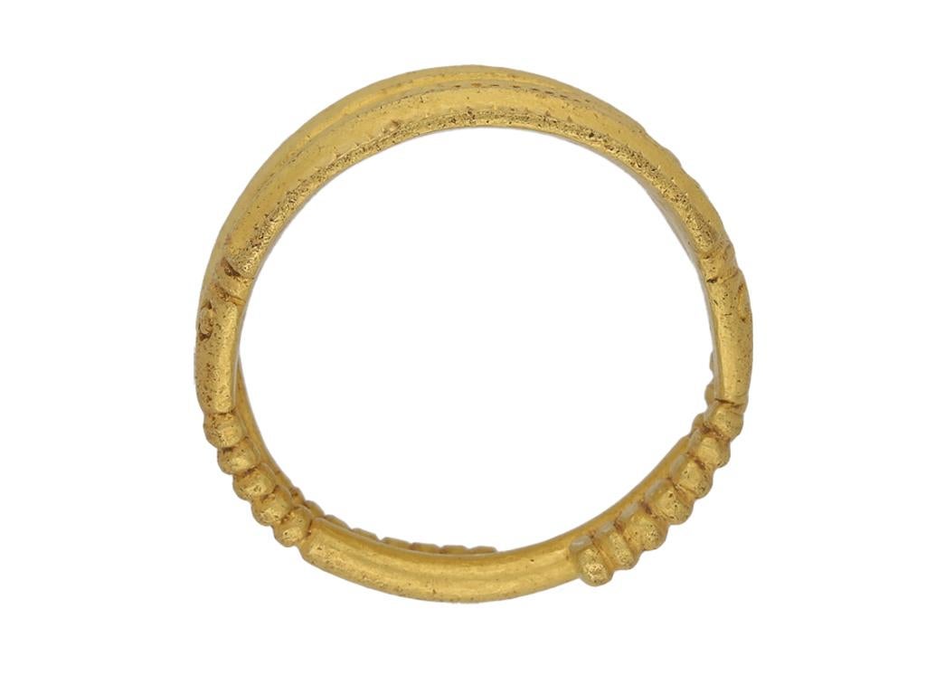 Proto-Viking Gold Zoomorphic Ring, circa 3rd Century AD For Sale 1