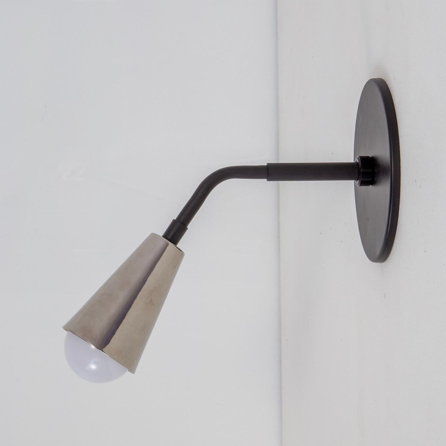 Prototipo Aplique Negro y Níquel by Research.Lighting, En Stock Moderno en venta