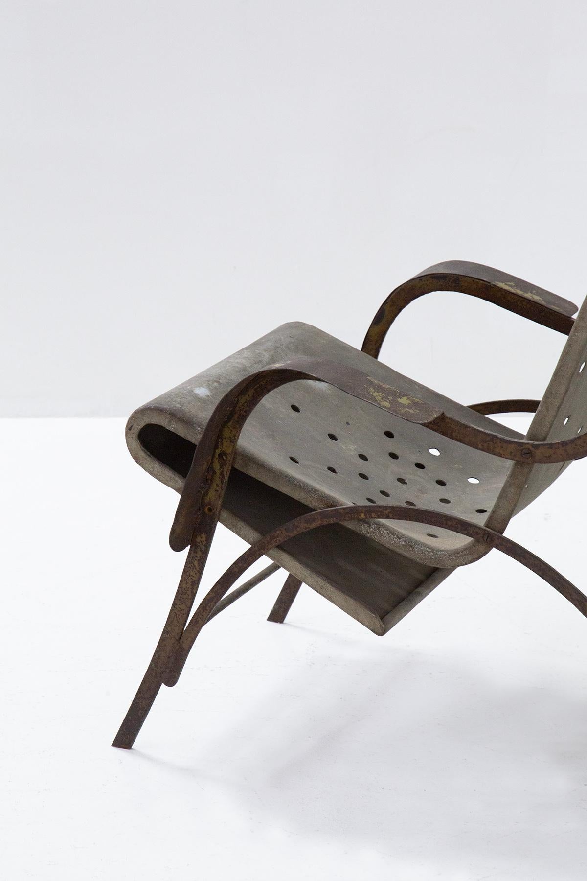 Prototipo de sillón de aluminio de Gabriele Mucchi Bauhaus en venta