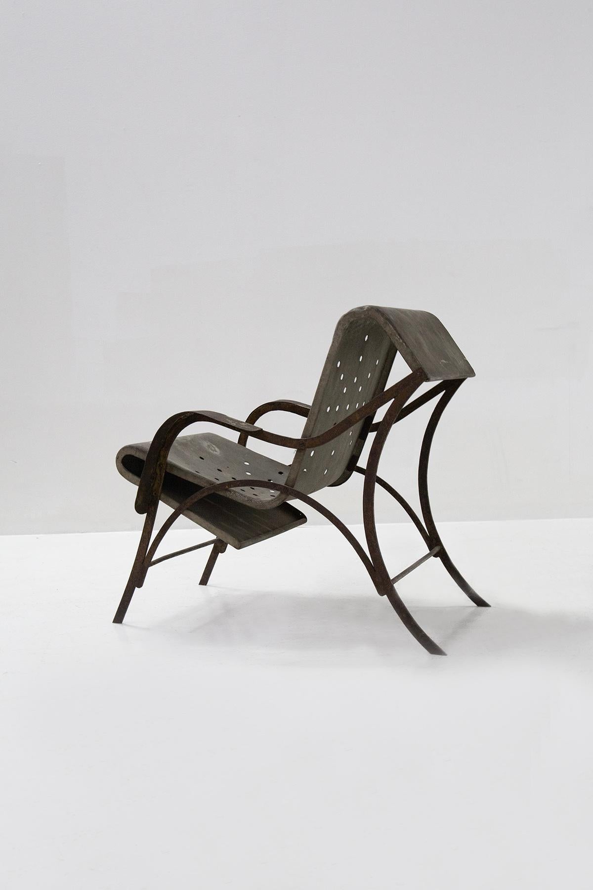 Prototipo de sillón de aluminio de Gabriele Mucchi Italian en venta