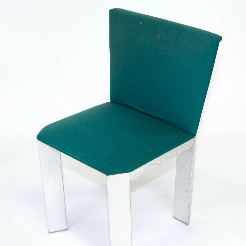 Prototyp des Esszimmerstuhls aus Blech mit Stahlcase-Etuiablage von Richard Schultz für Steelcase aus dem Jahr 1985 im Angebot 2