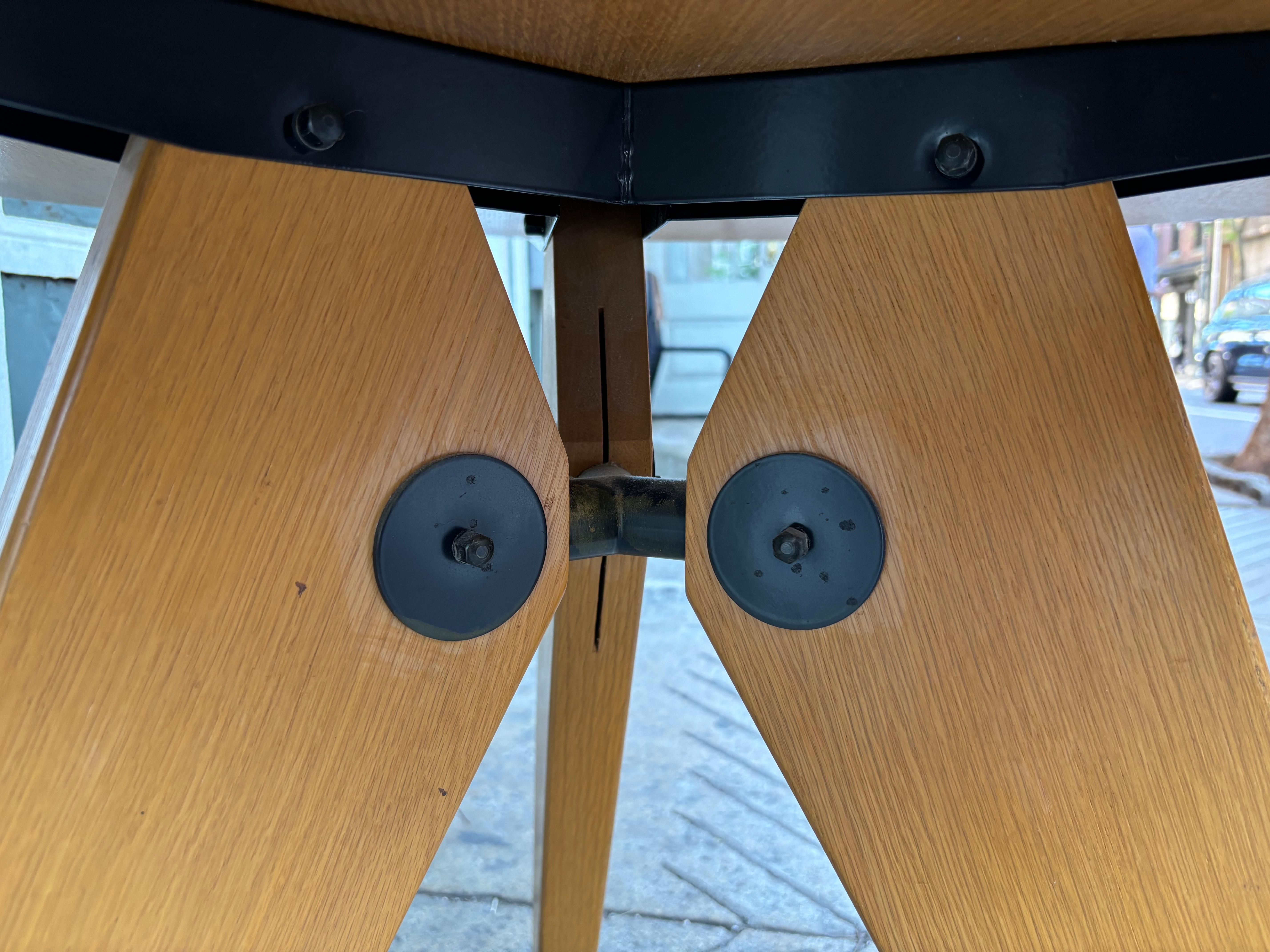 Prouve 37.25 Round Dining Table for Vitra 3