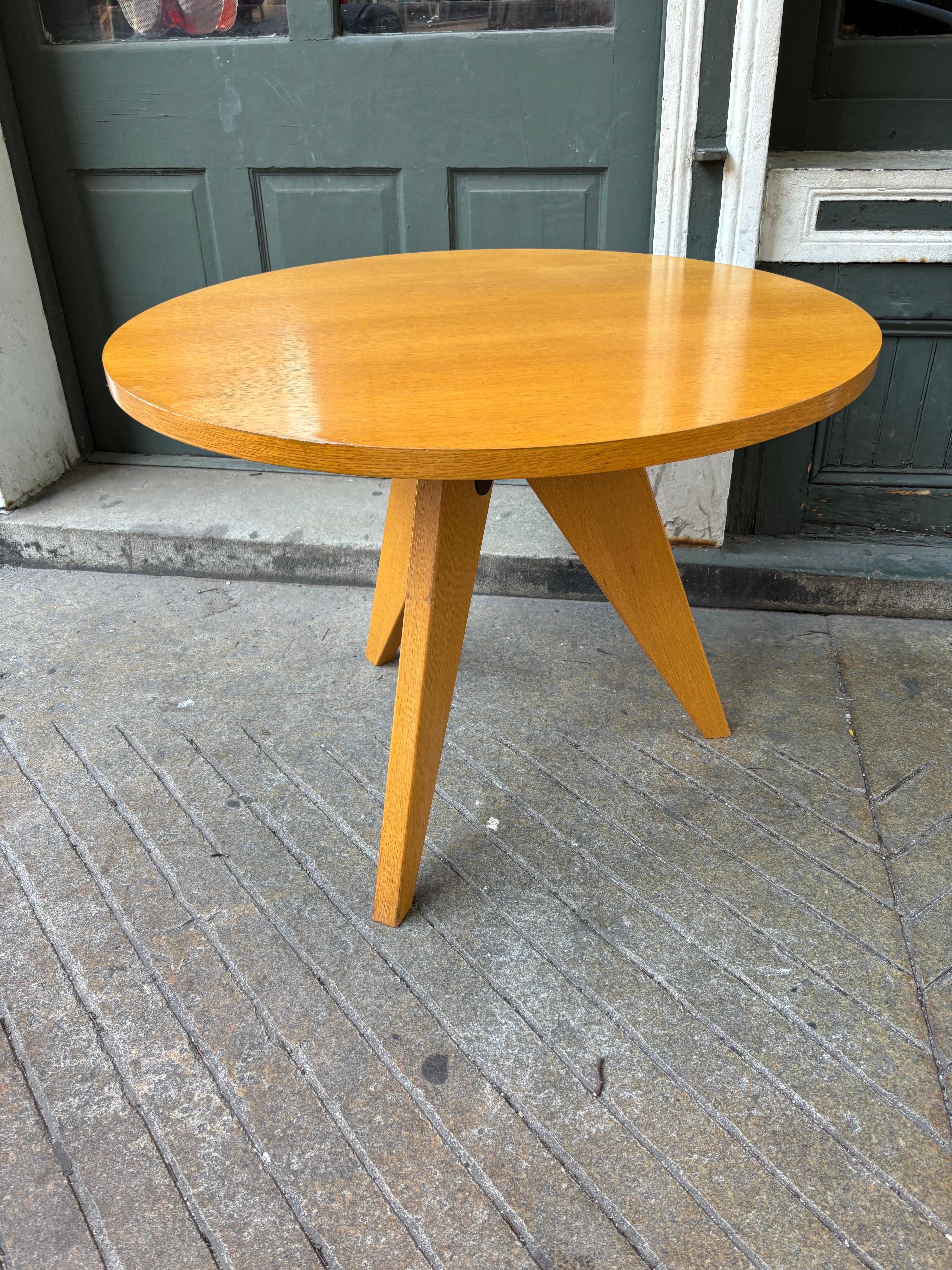 Prouve for Vitra Round 37.25 Oak Dining Table.  Table shows a little edge wear and touch up to finish as seen in photo.  Beautiful Design!  3 Prouve chairs available in separate listing!