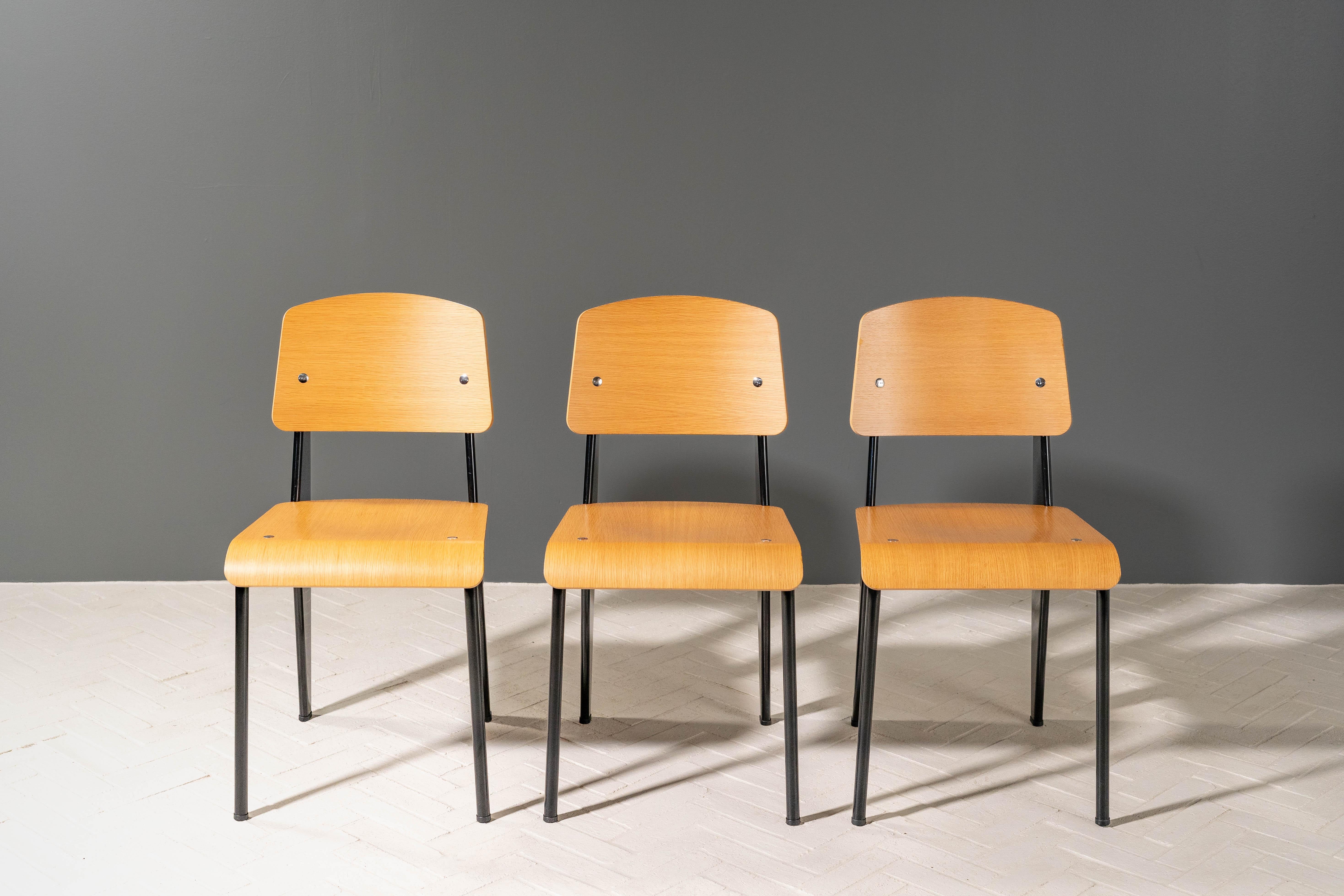 Steel Prouvé Round Table & Set of 3 Standard Chairs