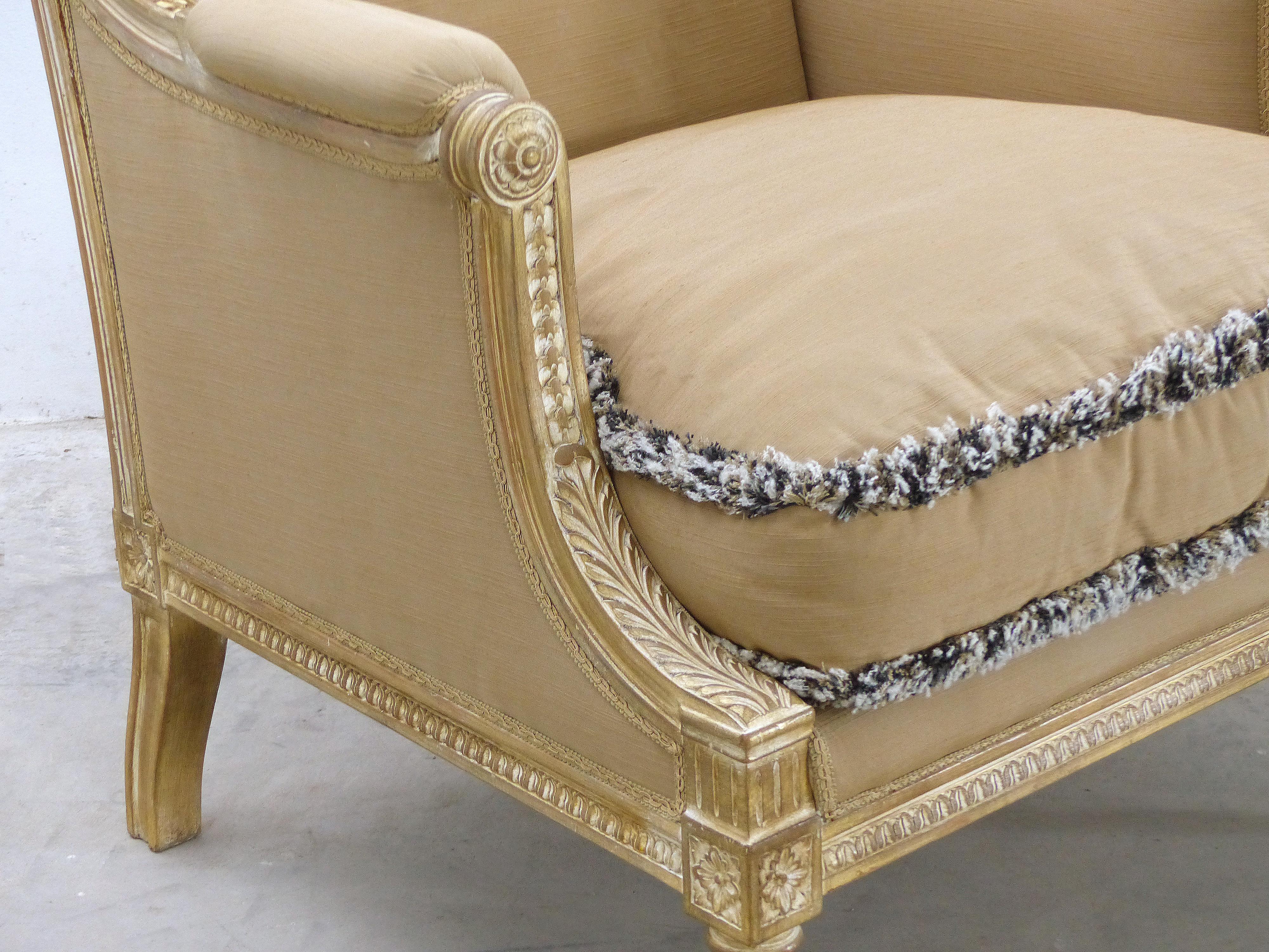 Provasi Parcel-Gilt Louis Vxi Style Upholstered Bergere In Good Condition In Miami, FL