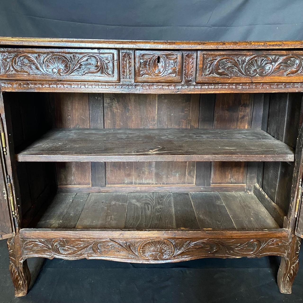 Provencal 18th Century Carved Walnut Buffet Sideboard For Sale 4