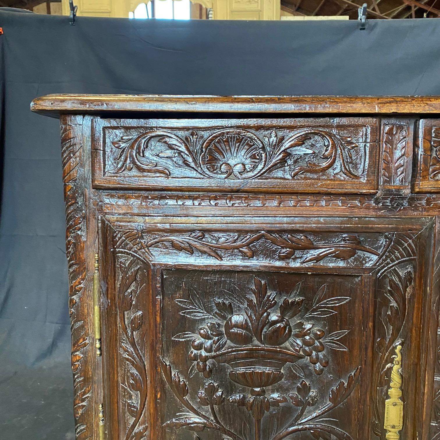 Provencal 18th Century Carved Walnut Buffet Sideboard For Sale 13