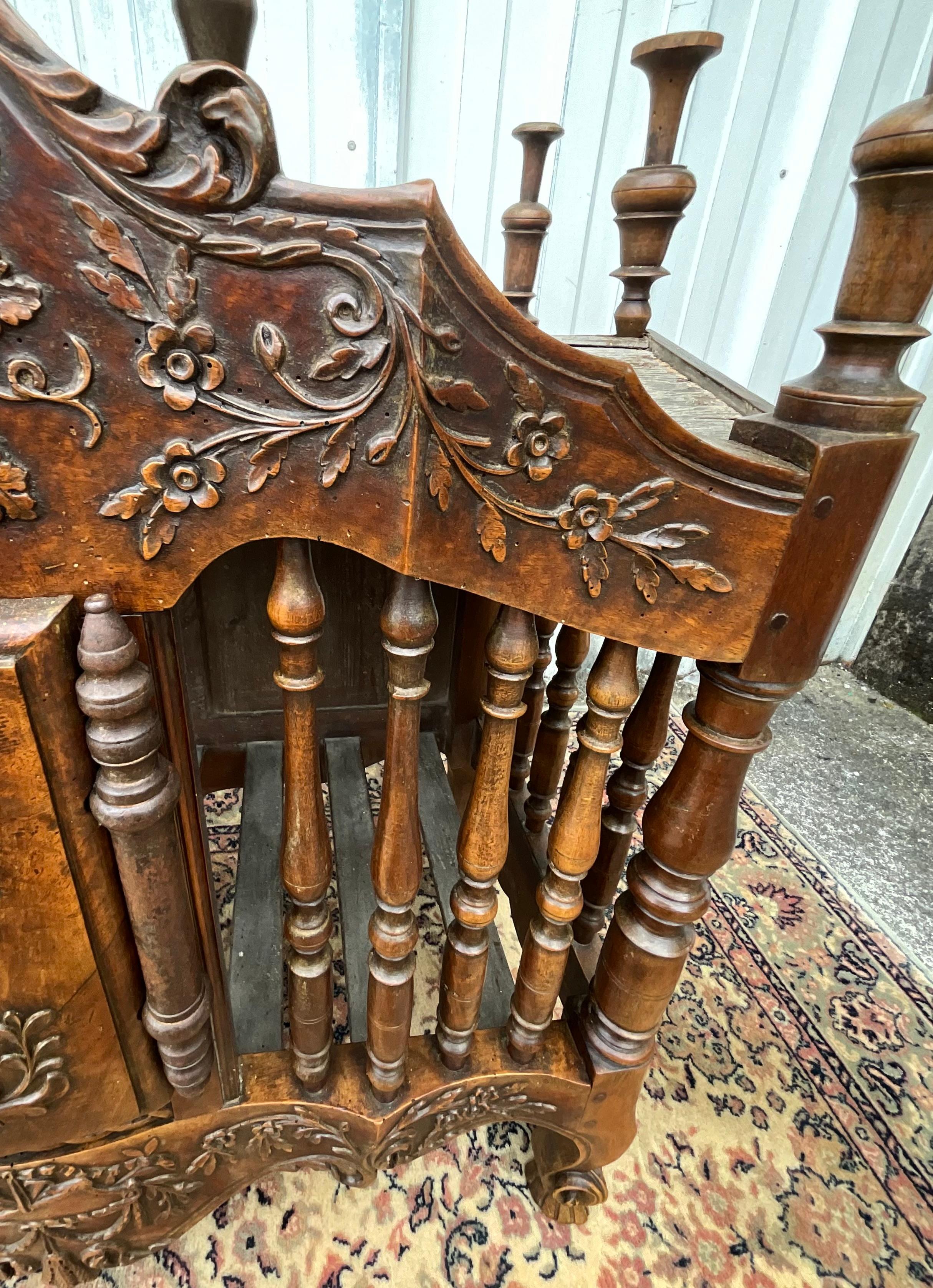 French Provencal Bread Box In Solid Walnut, Early 19th Century