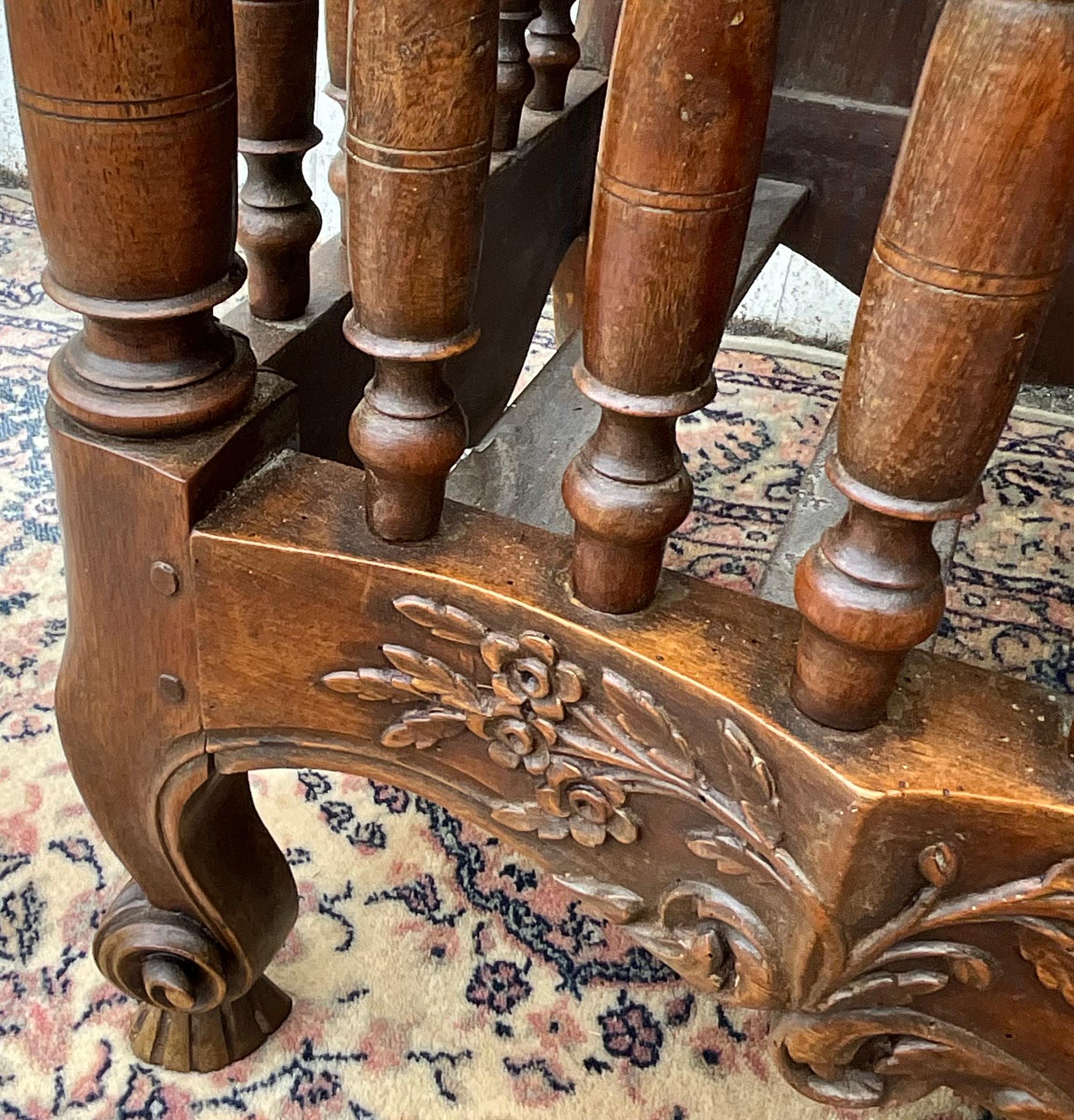 Provencal Bread Box In Solid Walnut, Early 19th Century 3