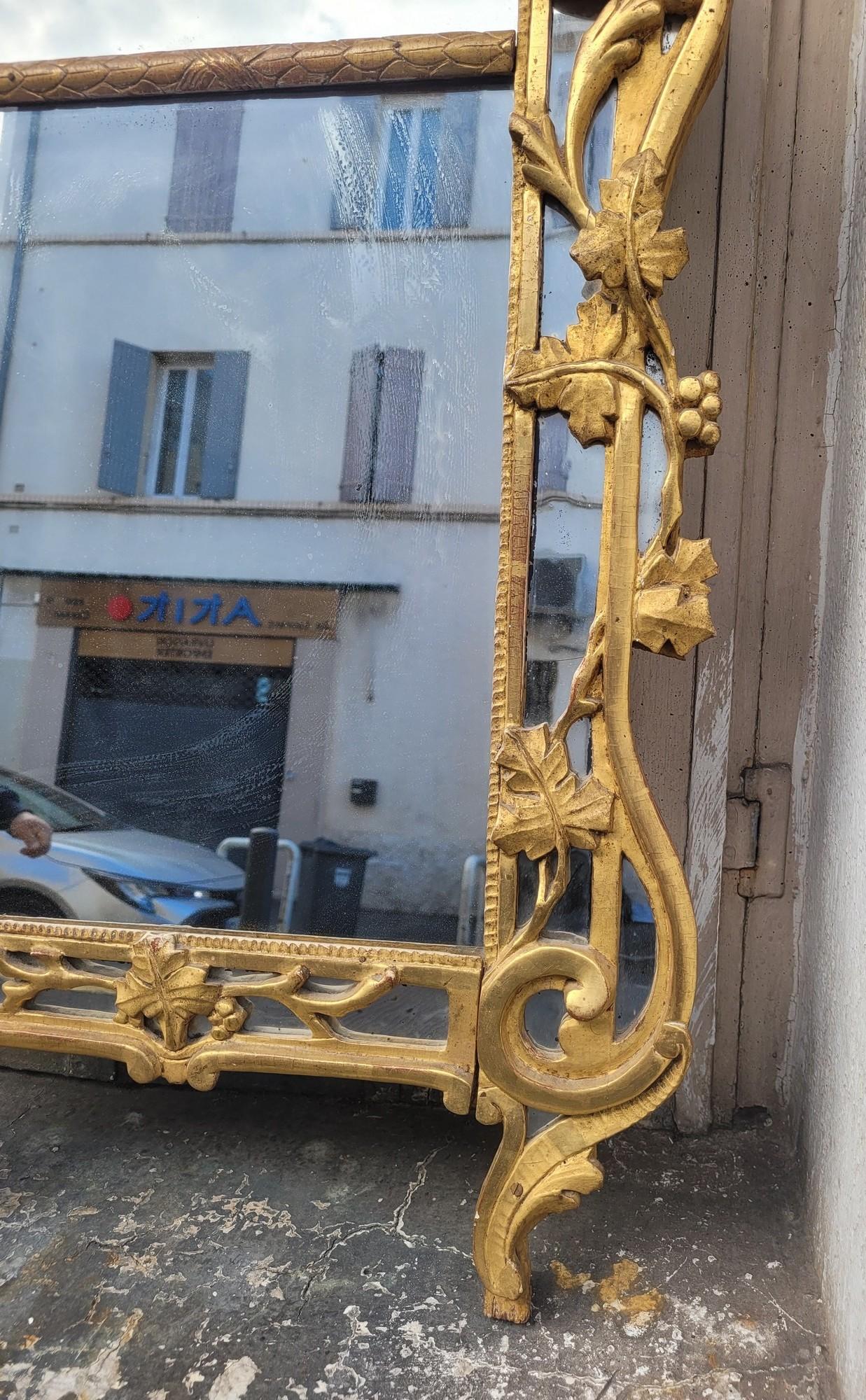 Provenzalischer Spiegel in Goldholz, Beaucaire, Ende 18. Jahrhundert im Angebot 3