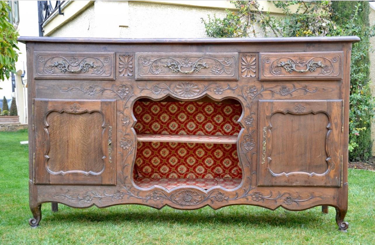 Provencal Oak Cabinet Style Louis XV, 19th Century For Sale 2
