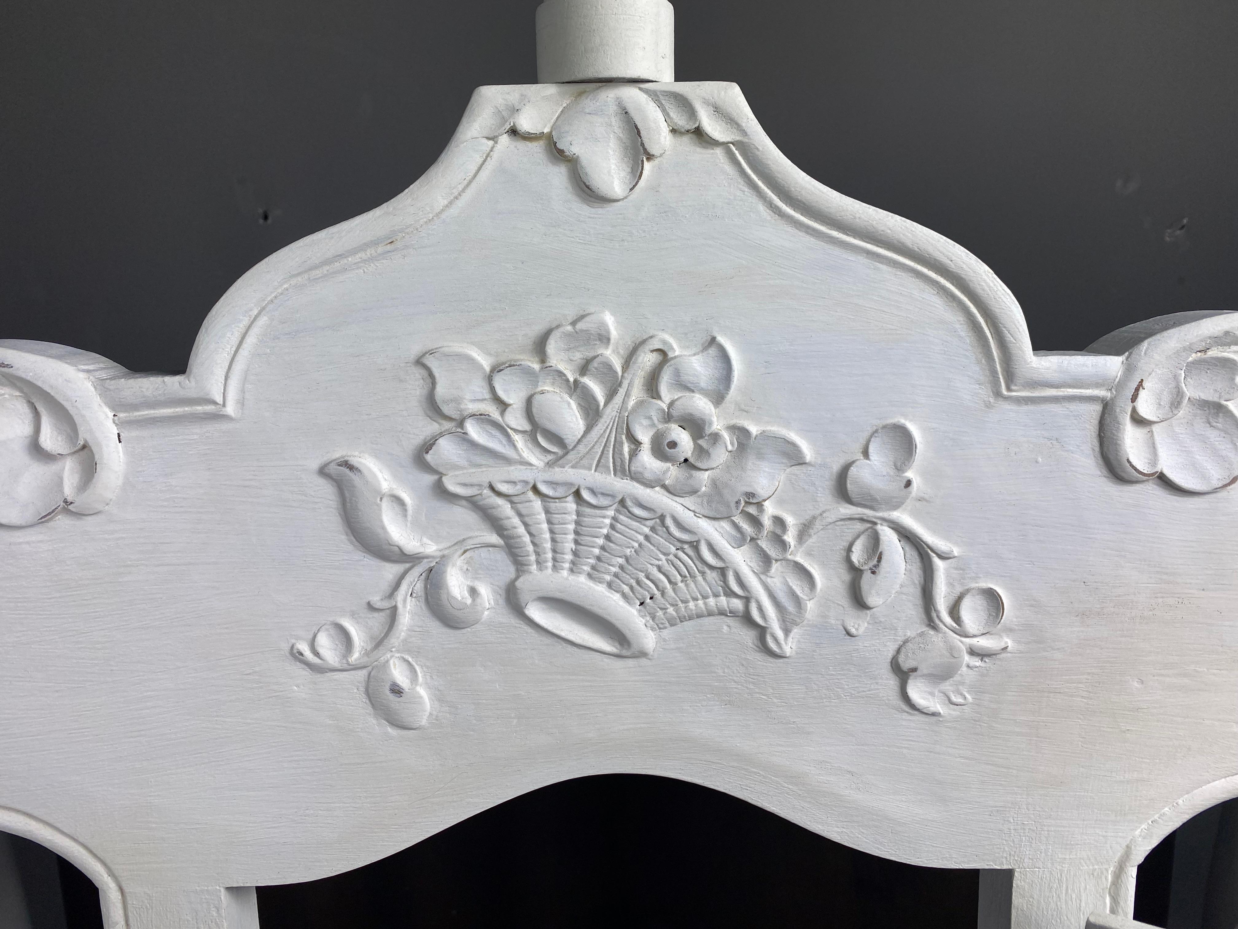 19th Century Provencal panetière in carved and white lacquered walnut For Sale