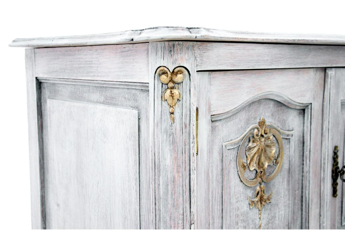 Provencal Shabby Chic Chest of Drawers, France, circa 1930 2