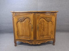 Buffet provençal en bois Oak Wood avec deux portes disponibles